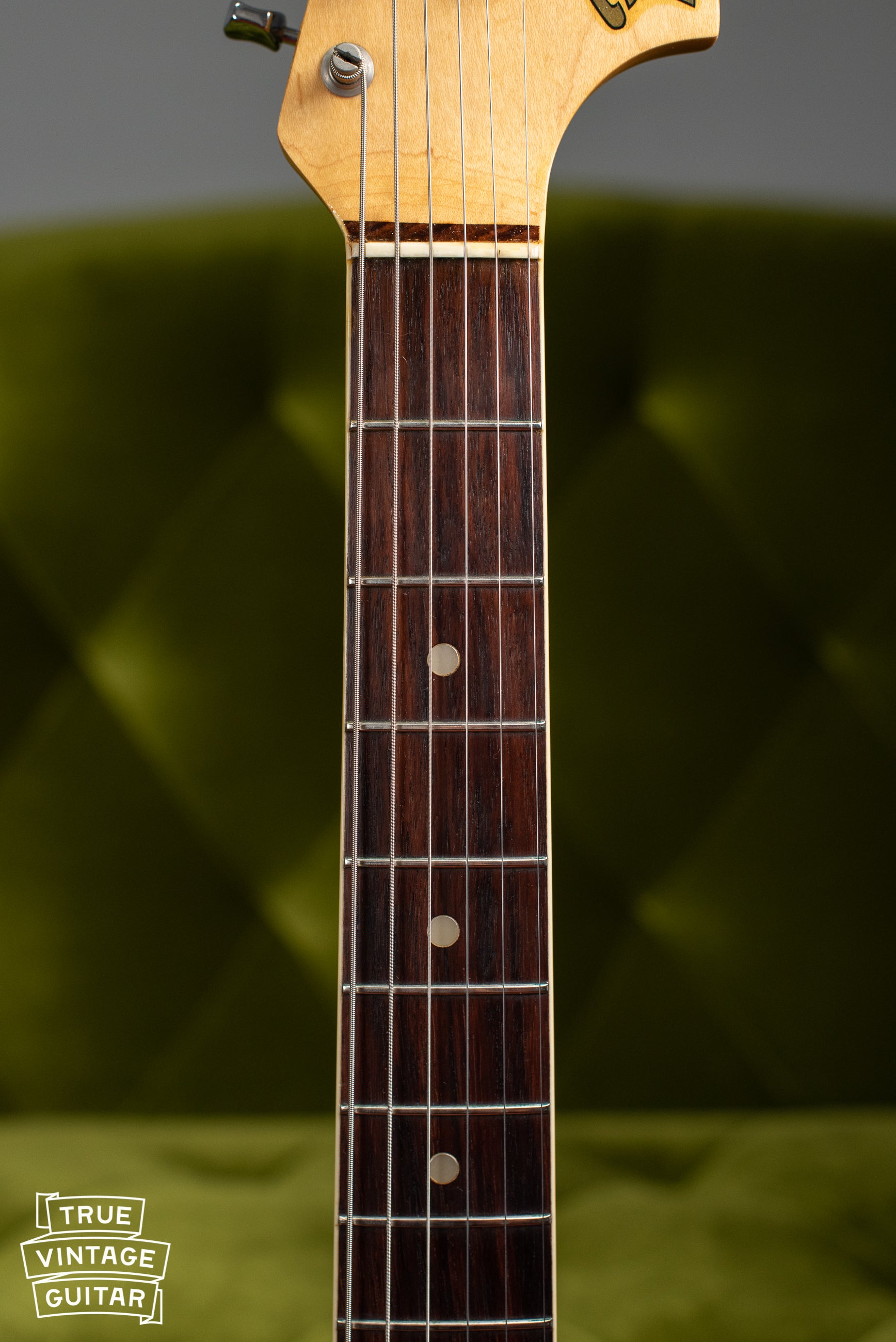 Vintage 1966 Fender Jaguar fretboard, dots and binding