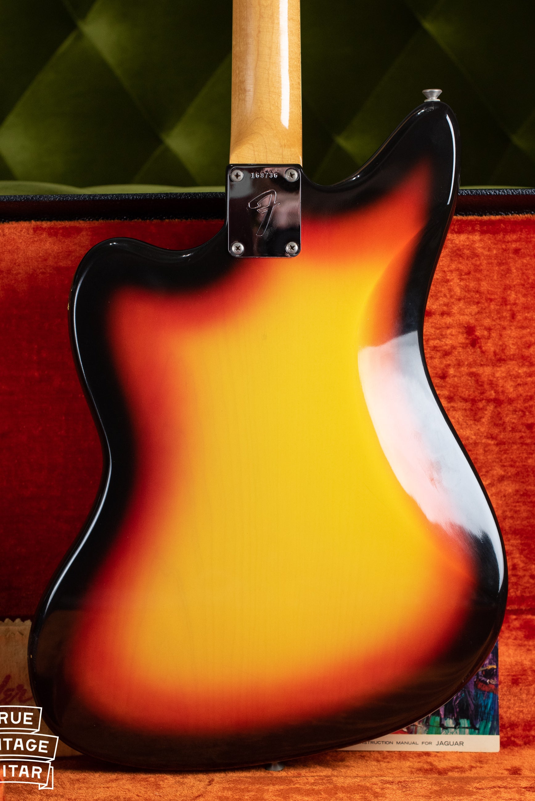 Offset waist body, Vintage 1966 Fender Jaguar