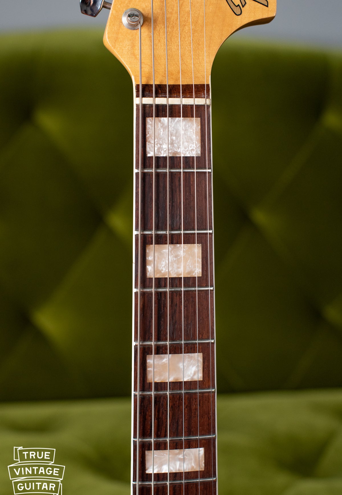 Block fretboard markers, Vintage 1966 Fender Jaguar Sunburst