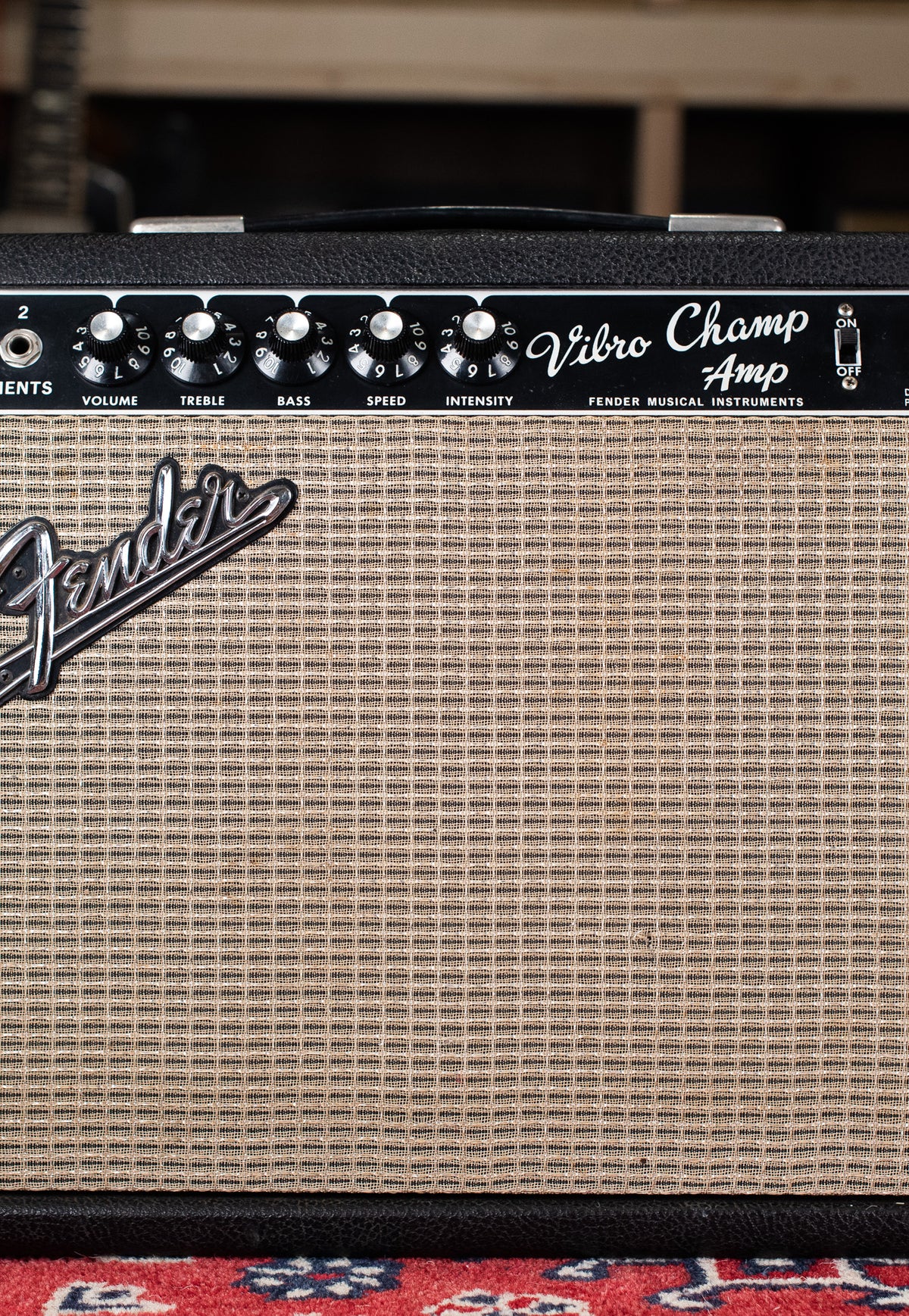 Vintage 1967 Fender Vibro Champ guitar amplifier