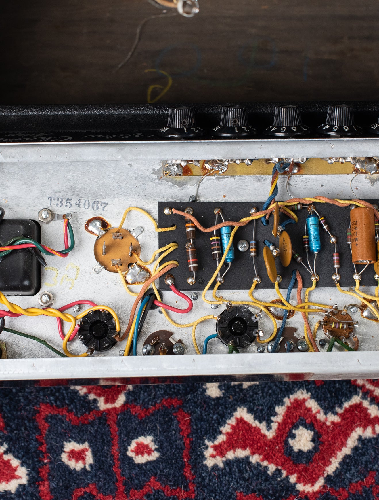 Chassis, circuit, vintage 1967 Fender Vibro Champ amplifier