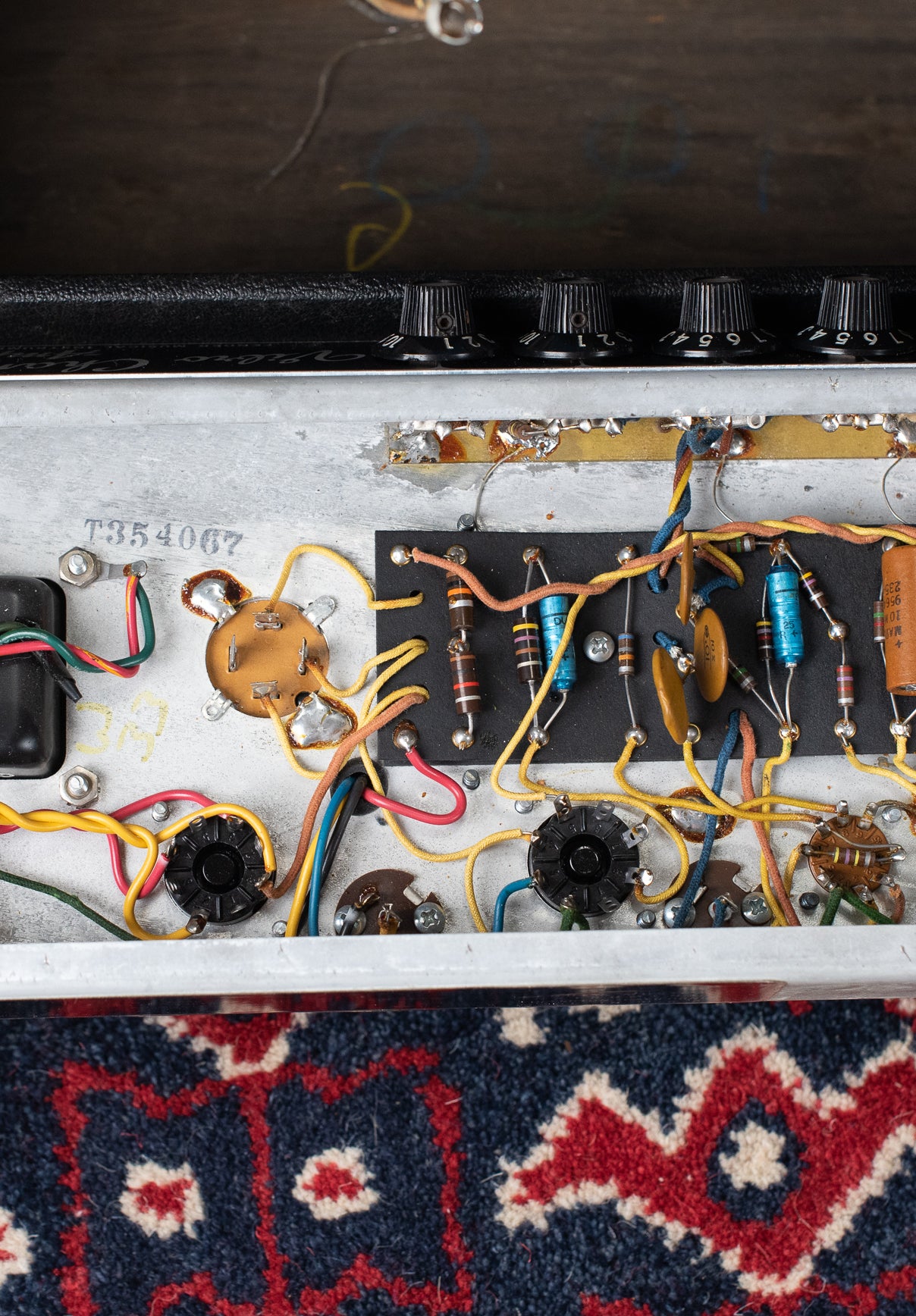 Chassis, circuit, vintage 1967 Fender Vibro Champ amplifier