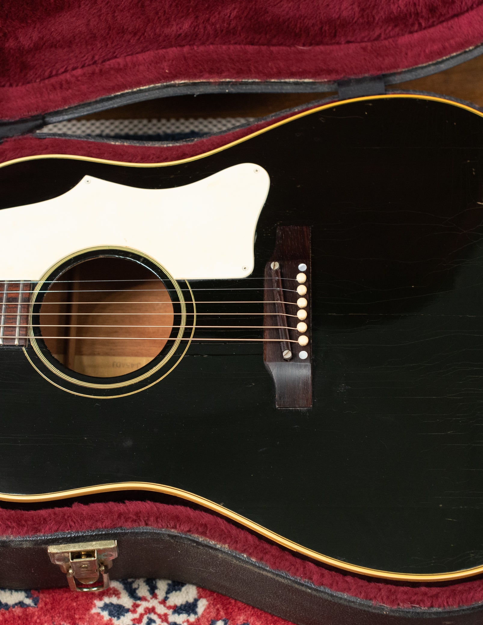 Gibson guitar buyer