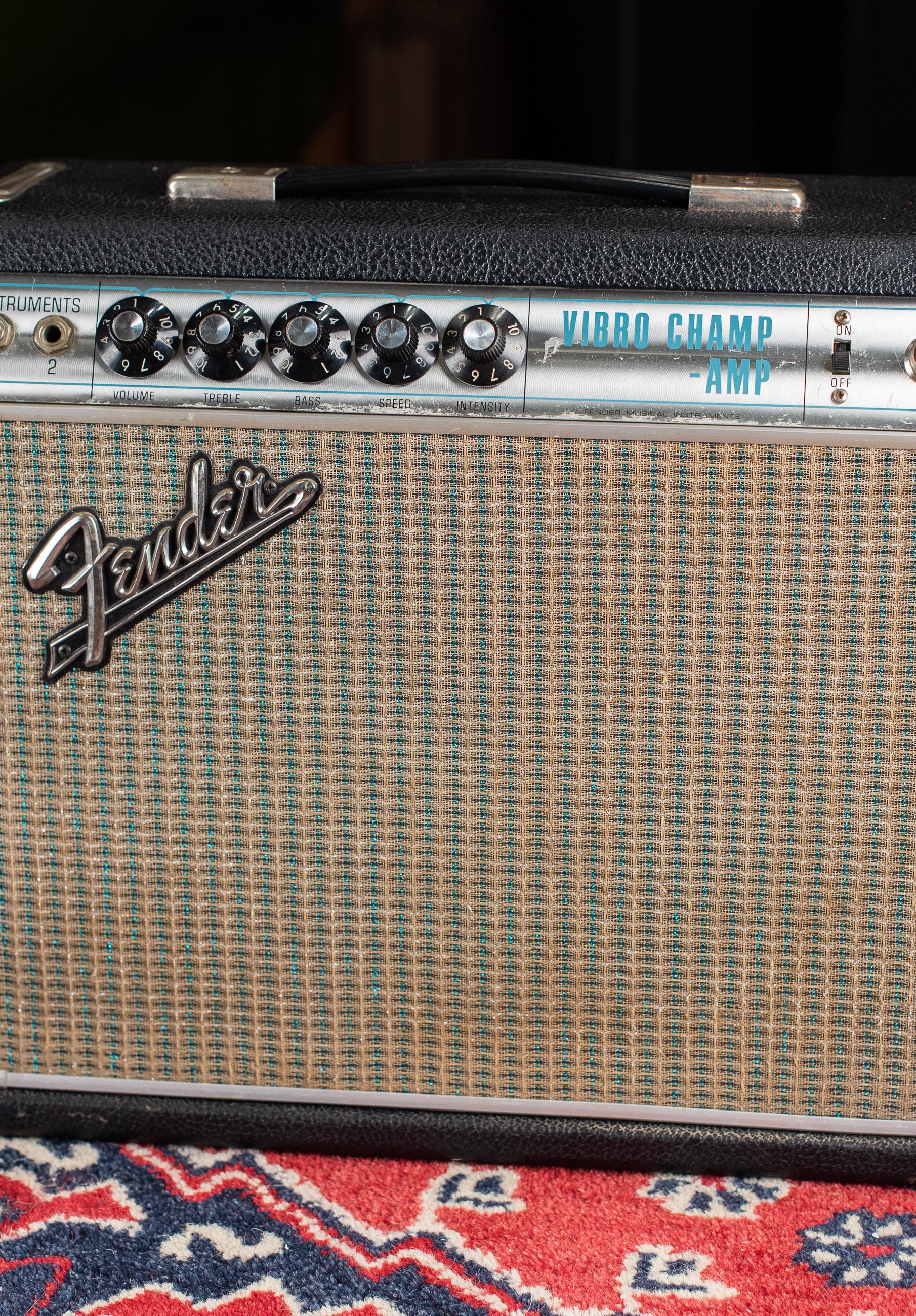 1969 Fender Vibro Champ Amp guitar amplifier