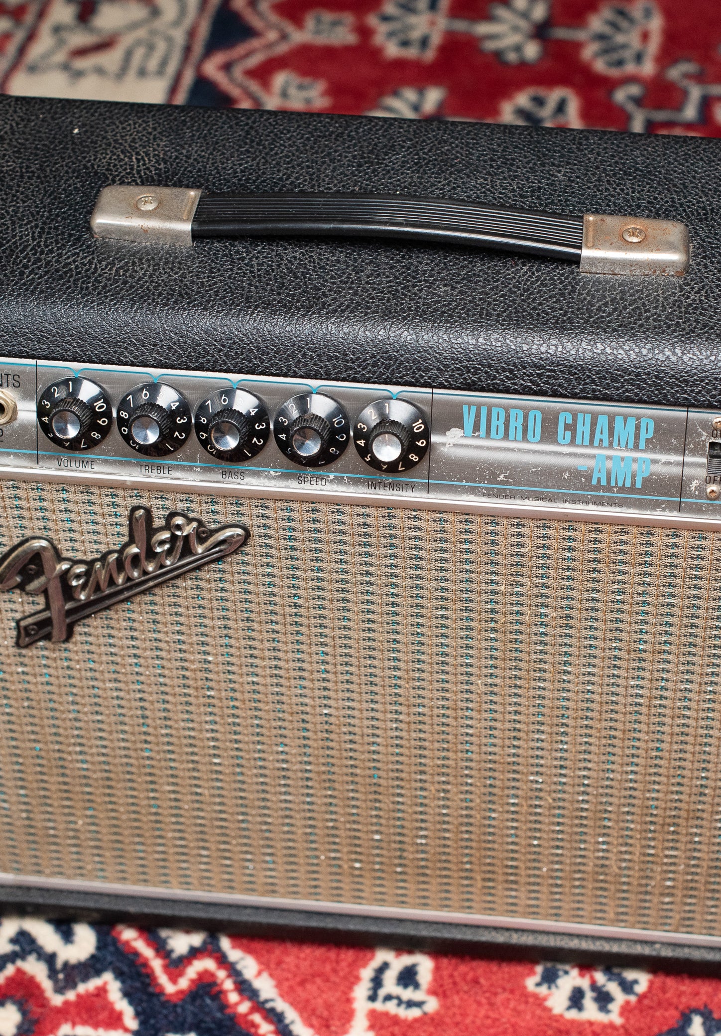 1969 Fender Vibro Champ Amp guitar amplifier