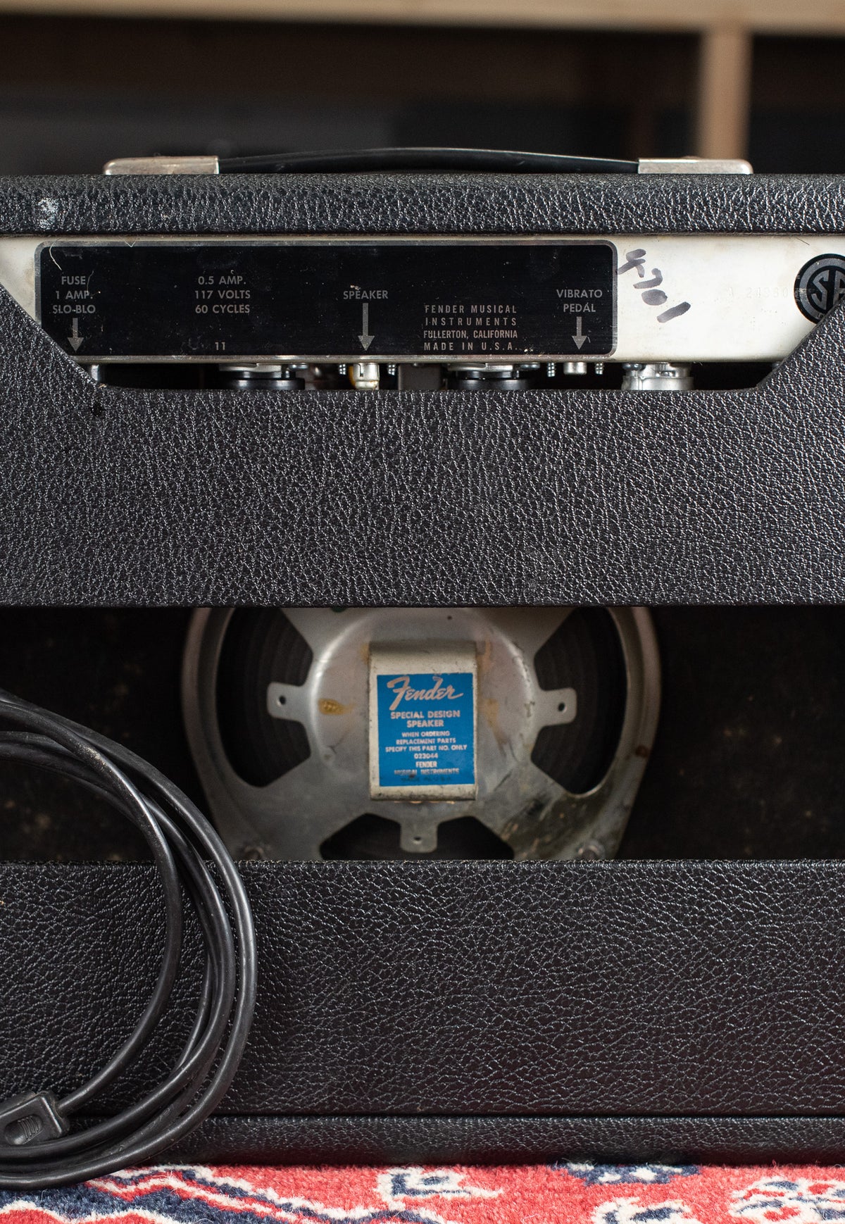1969 Fender Vibro Champ Amp guitar amplifier