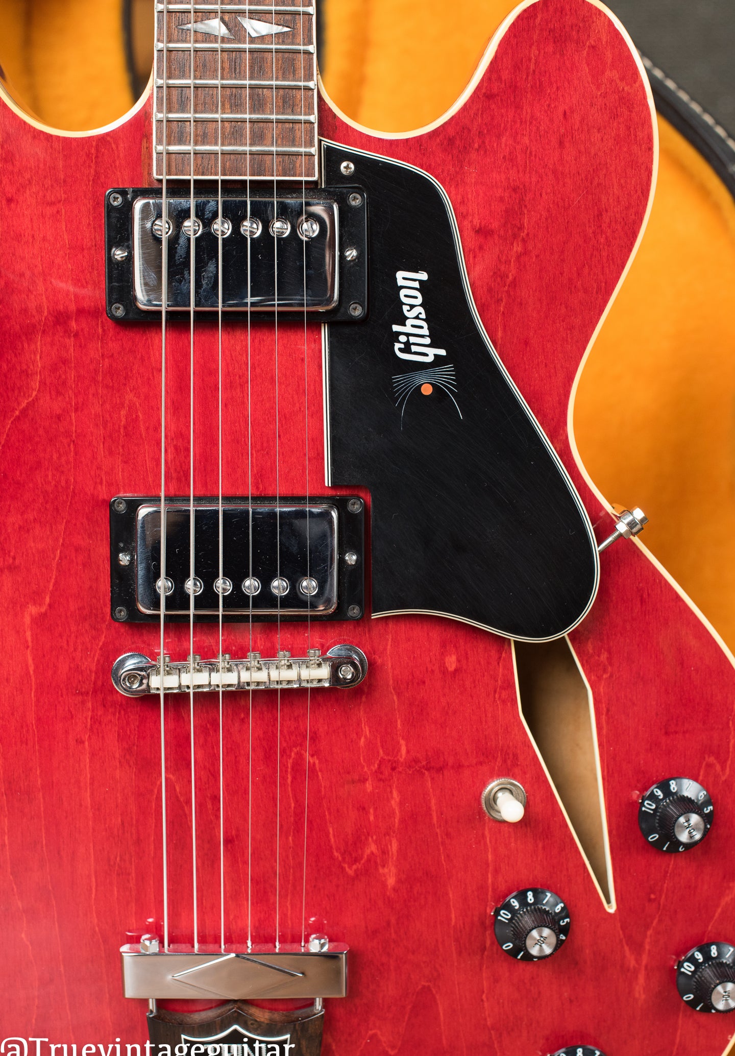 Gibson logo on pickguard, 1968 Gibson Trini Lopez Standard