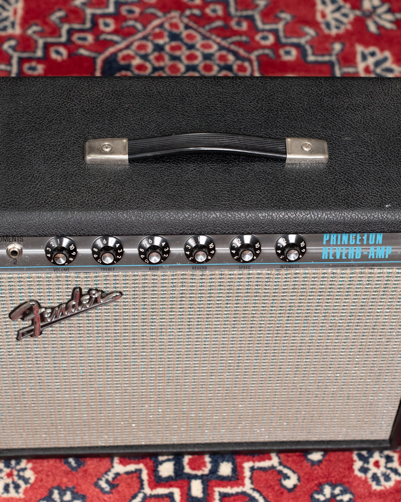 black tolex fender amp
