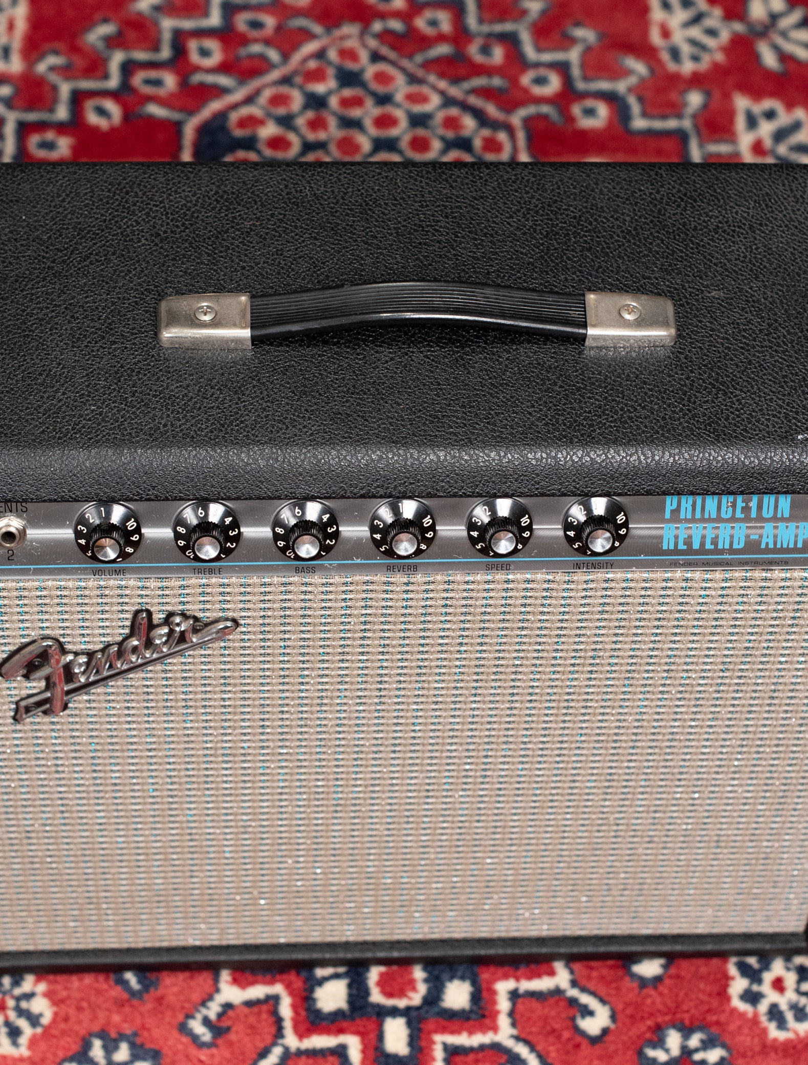 black tolex fender amp