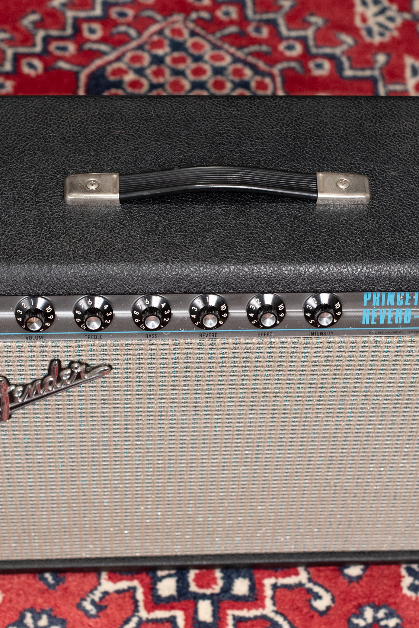 black tolex fender amp