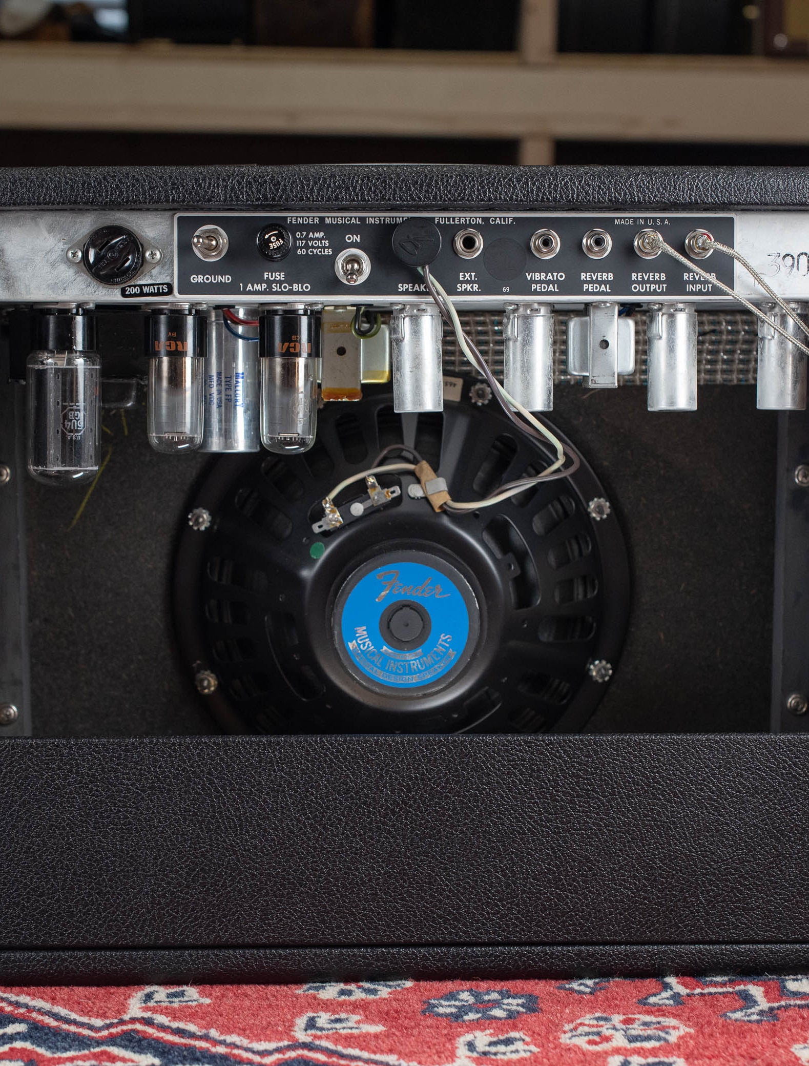 Oxford 10J4 speaker, RCA tubes,