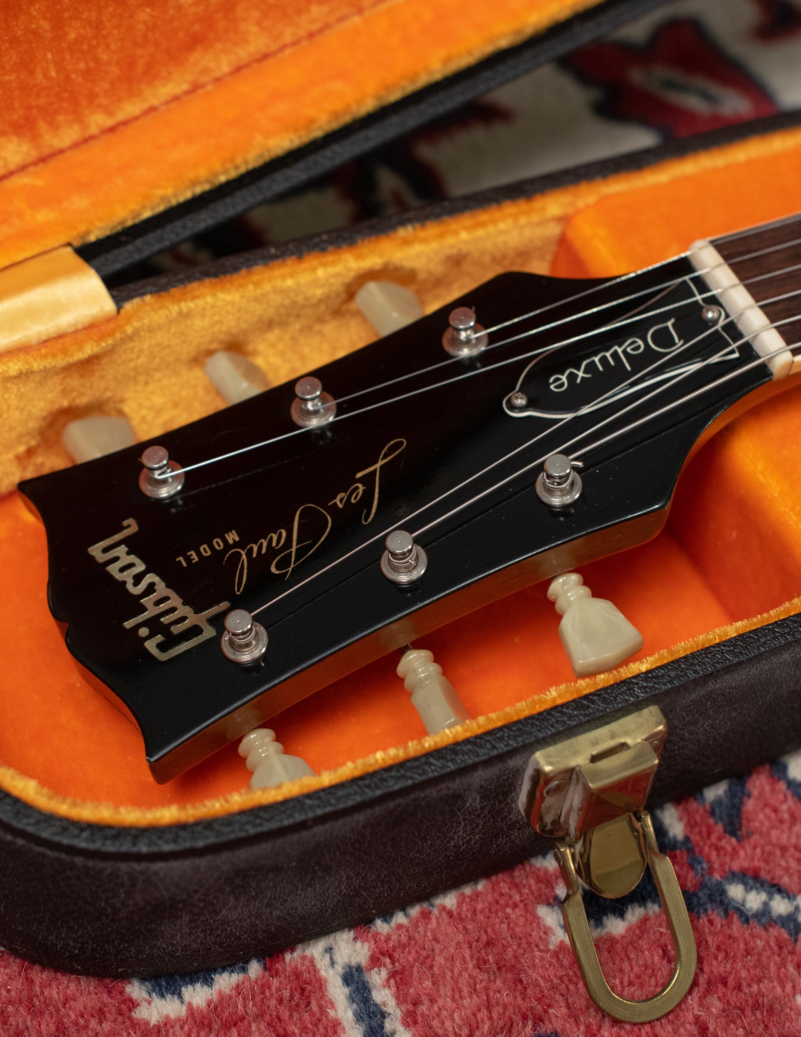 silk screen Les Paul logo