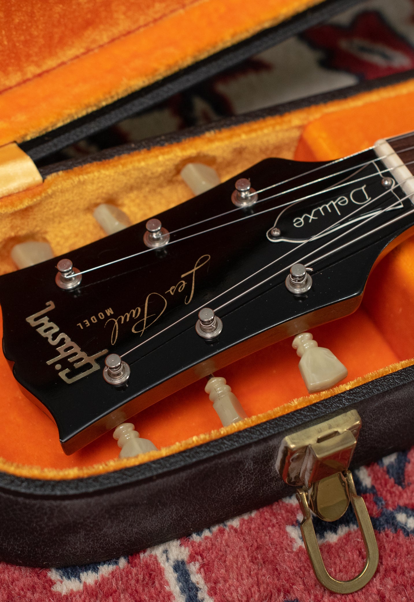 silk screen Les Paul logo