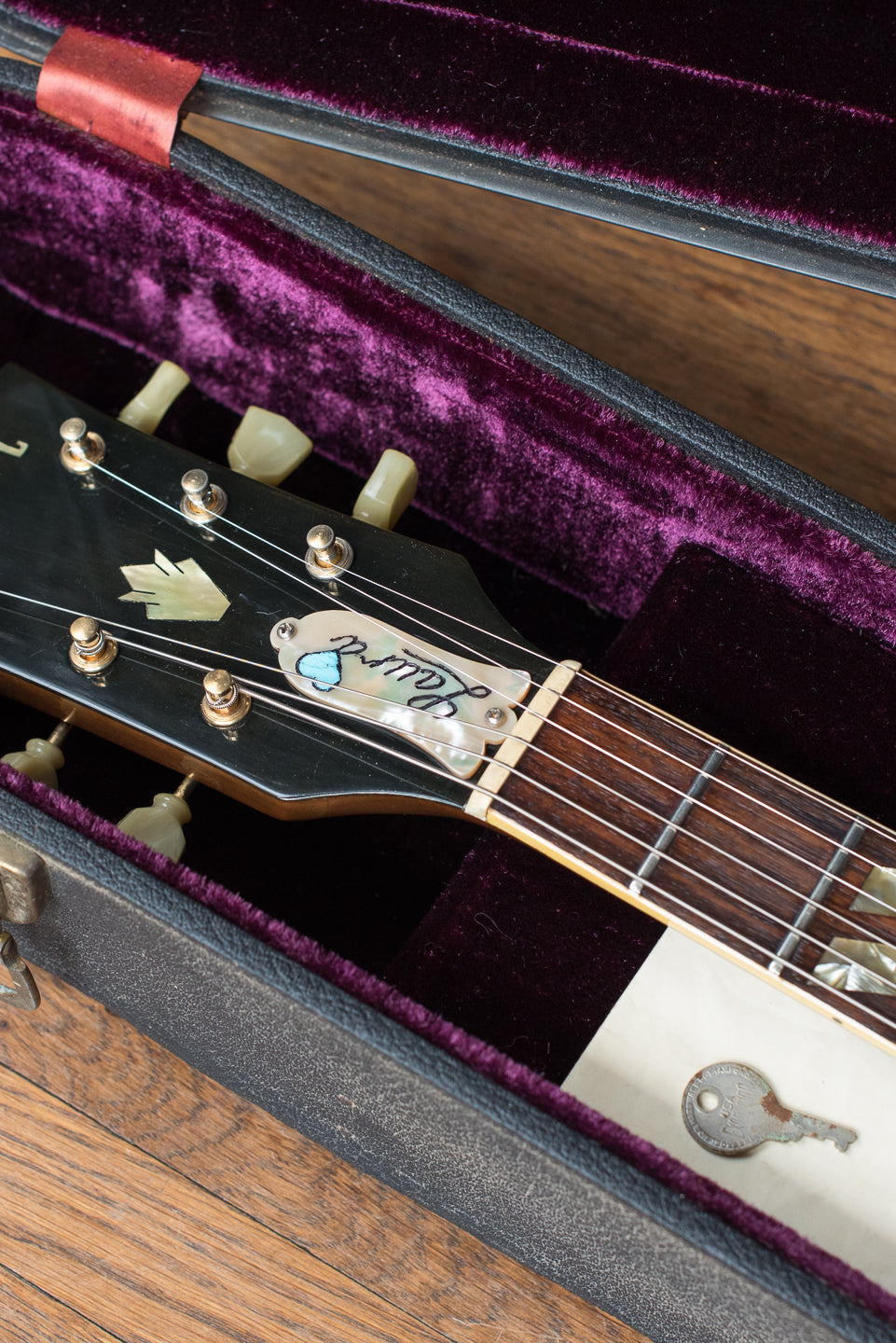 Original case, Vintage 1972 Gibson ES-345 Stereo Sunburst