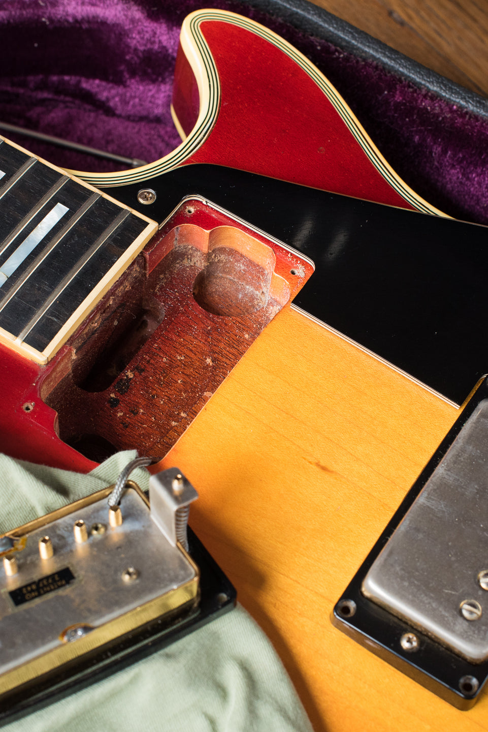 Neck pickup cavity, Vintage 1974 Gibson Les Paul Custom Cherry Sunburst