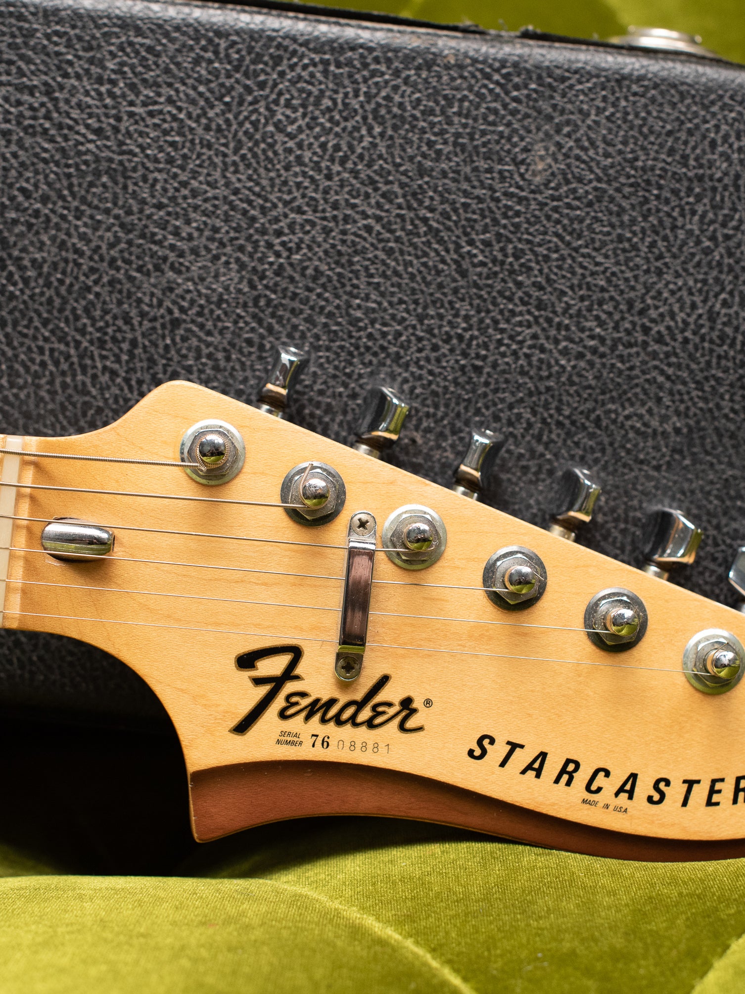 Headstock, Vintage 1976 Fender Starcaster Sunburst guitar