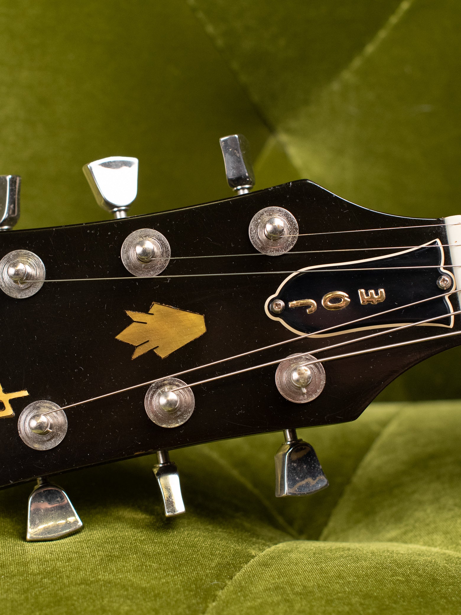 headstock, Vintage 1977 Gibson ES-335 Walnut with Bigsby