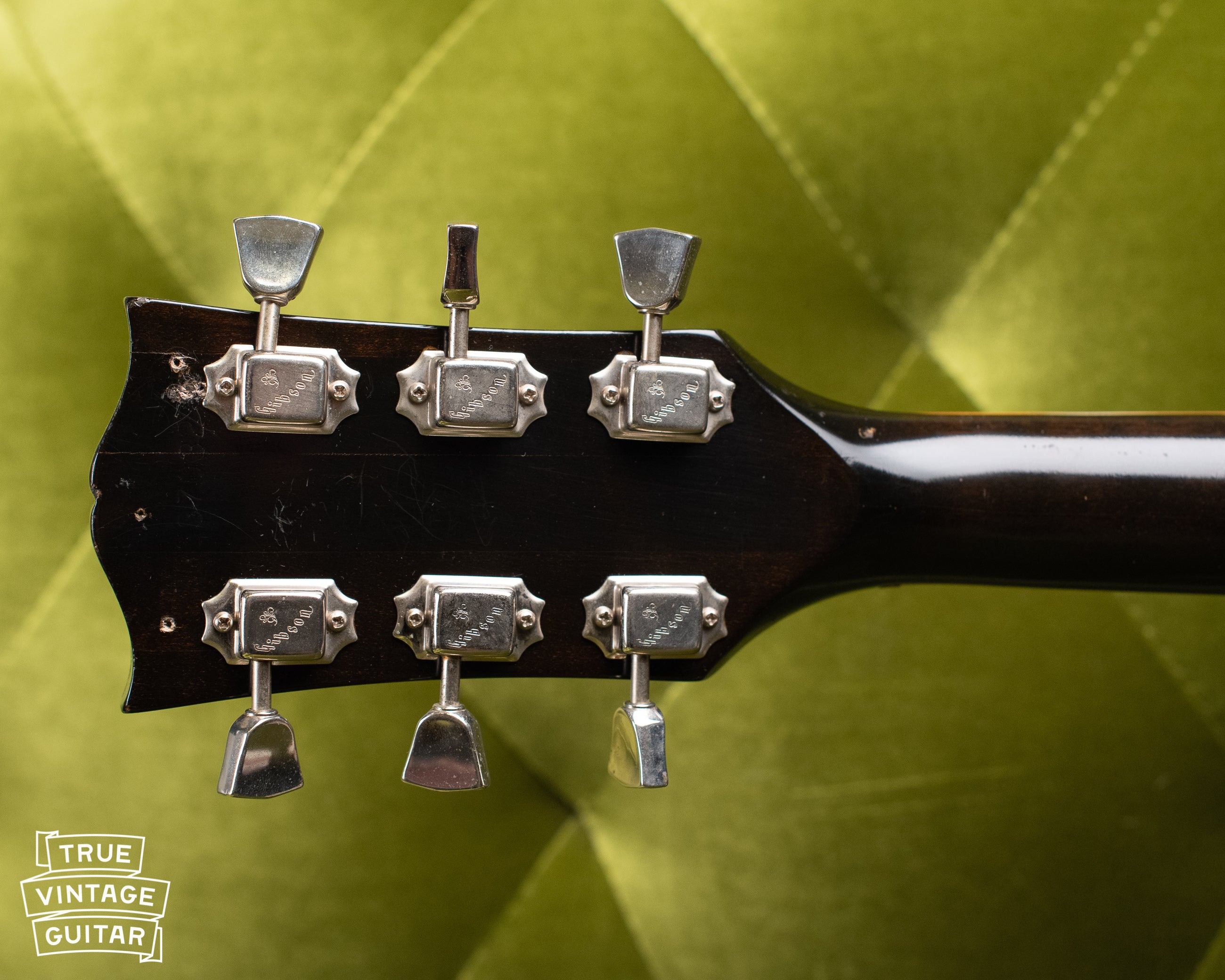 Original tuners, Gibson tuners, Vintage 1977 Gibson ES-335 Walnut with Bigsby