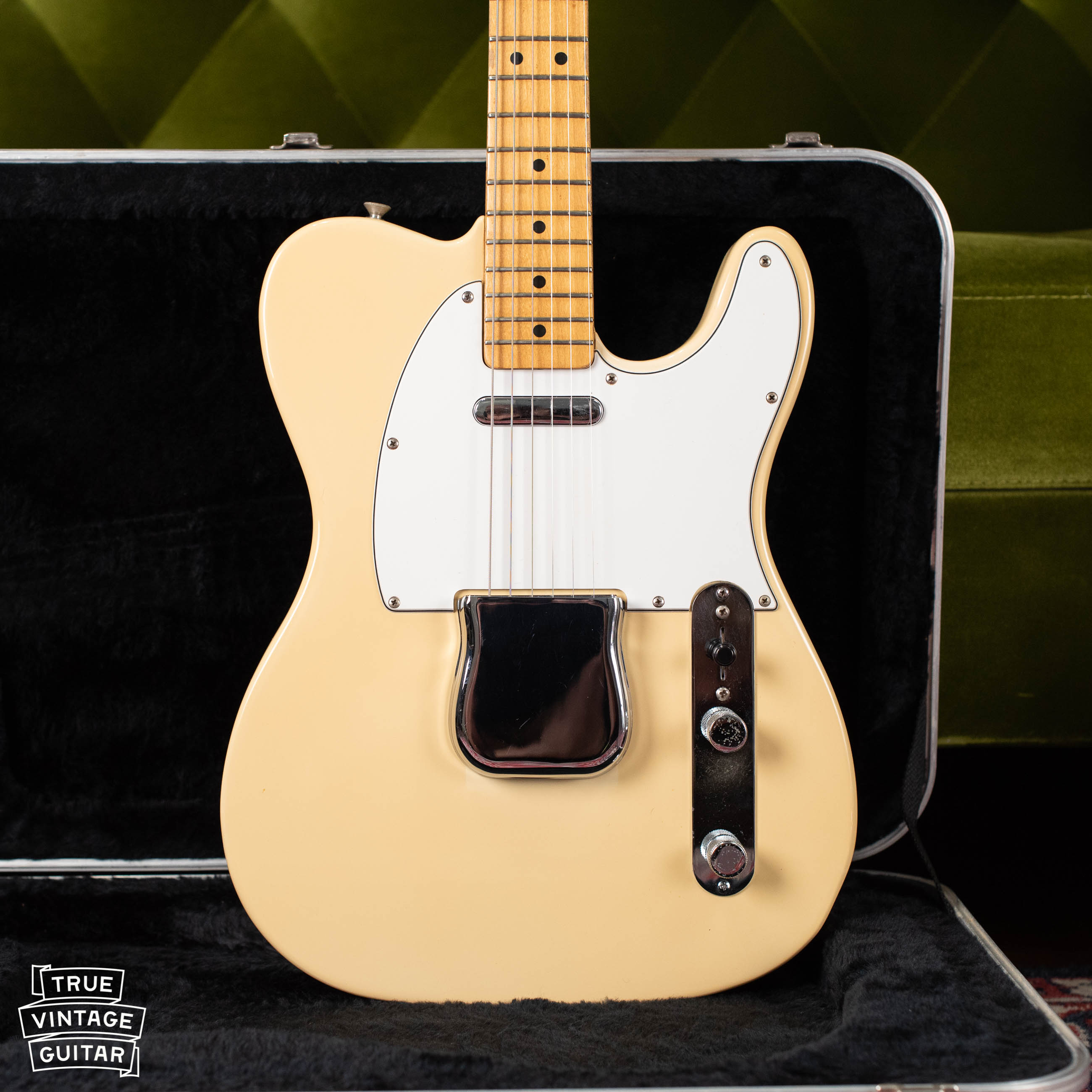 Vintage 1982 Fender Telecaster guitar Blond