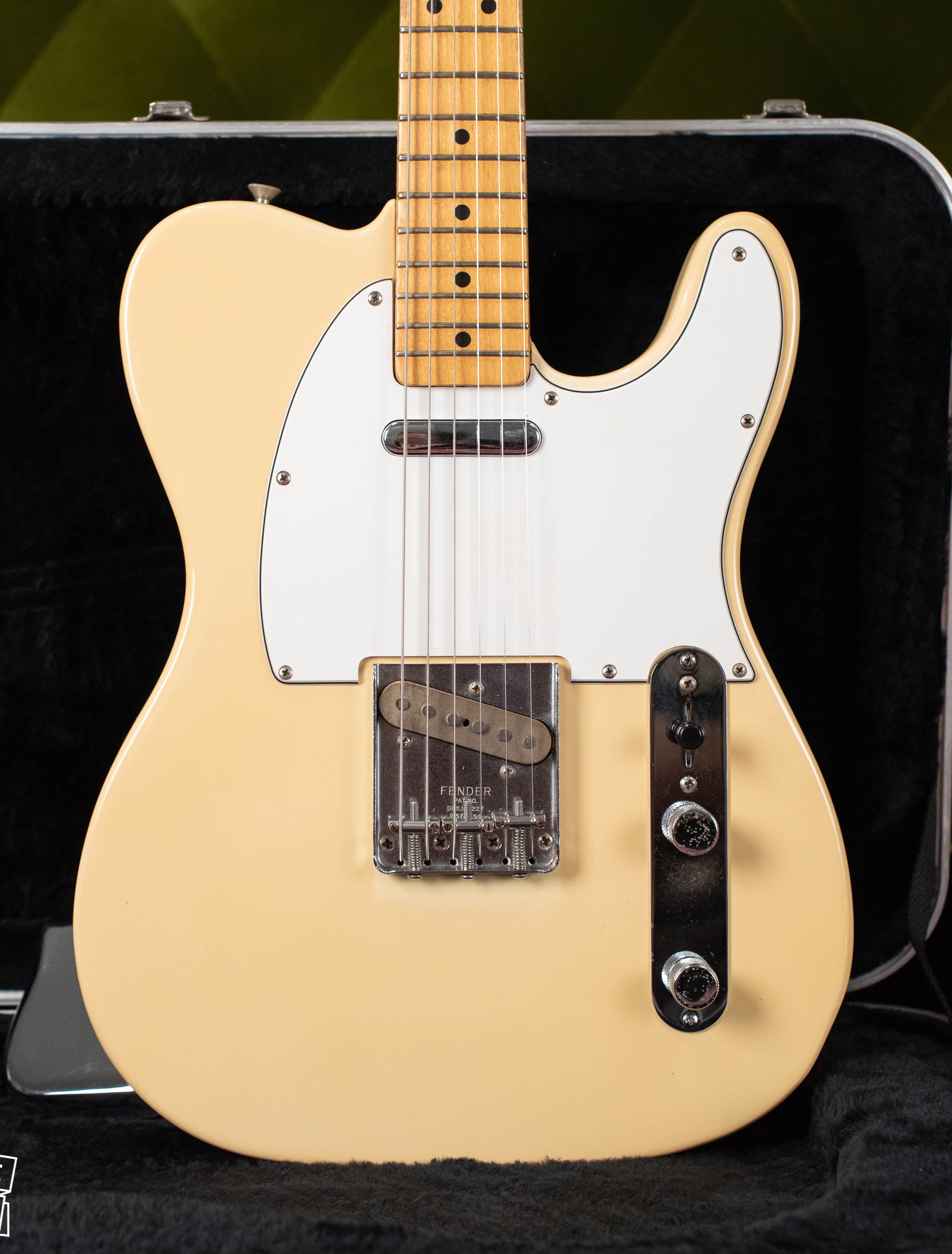 Vintage 1982 Fender Telecaster guitar white
