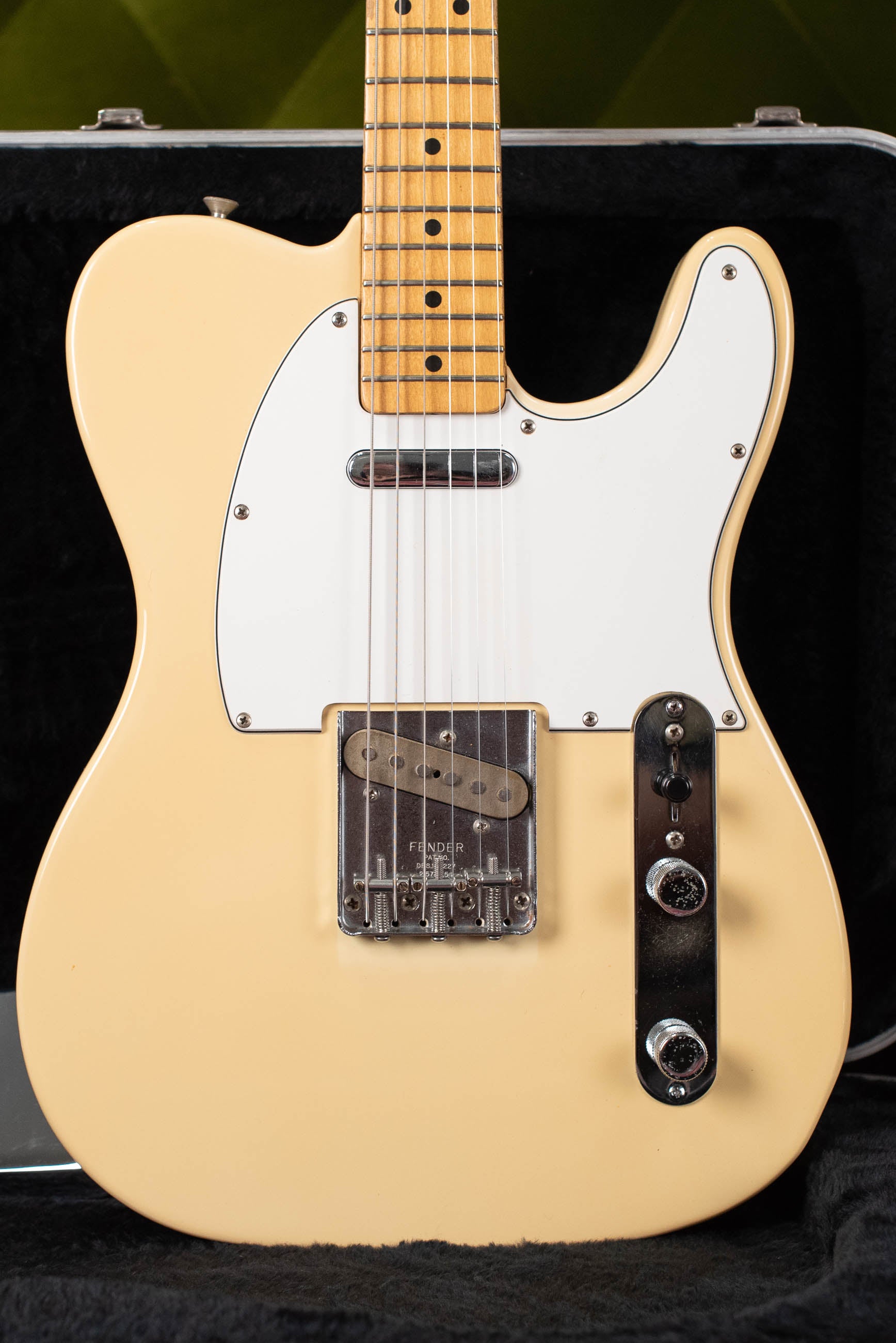 Vintage 1982 Fender Telecaster guitar white