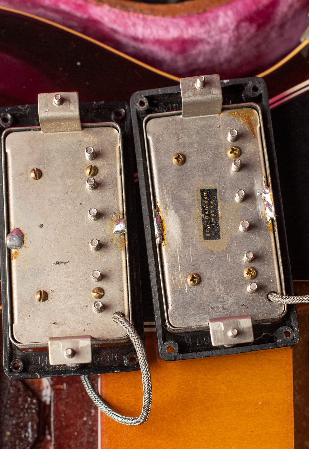 1960 Gibson ES-335TD patent applied for sticker