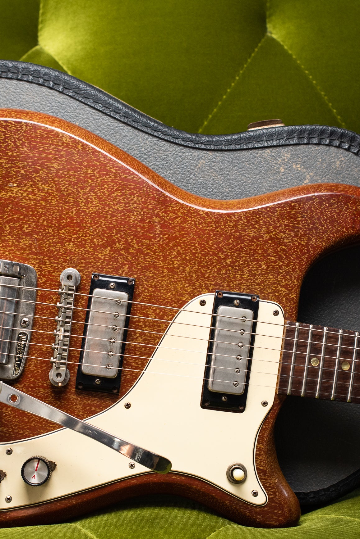 1965 Epiphone Wilshire Red Fox, body