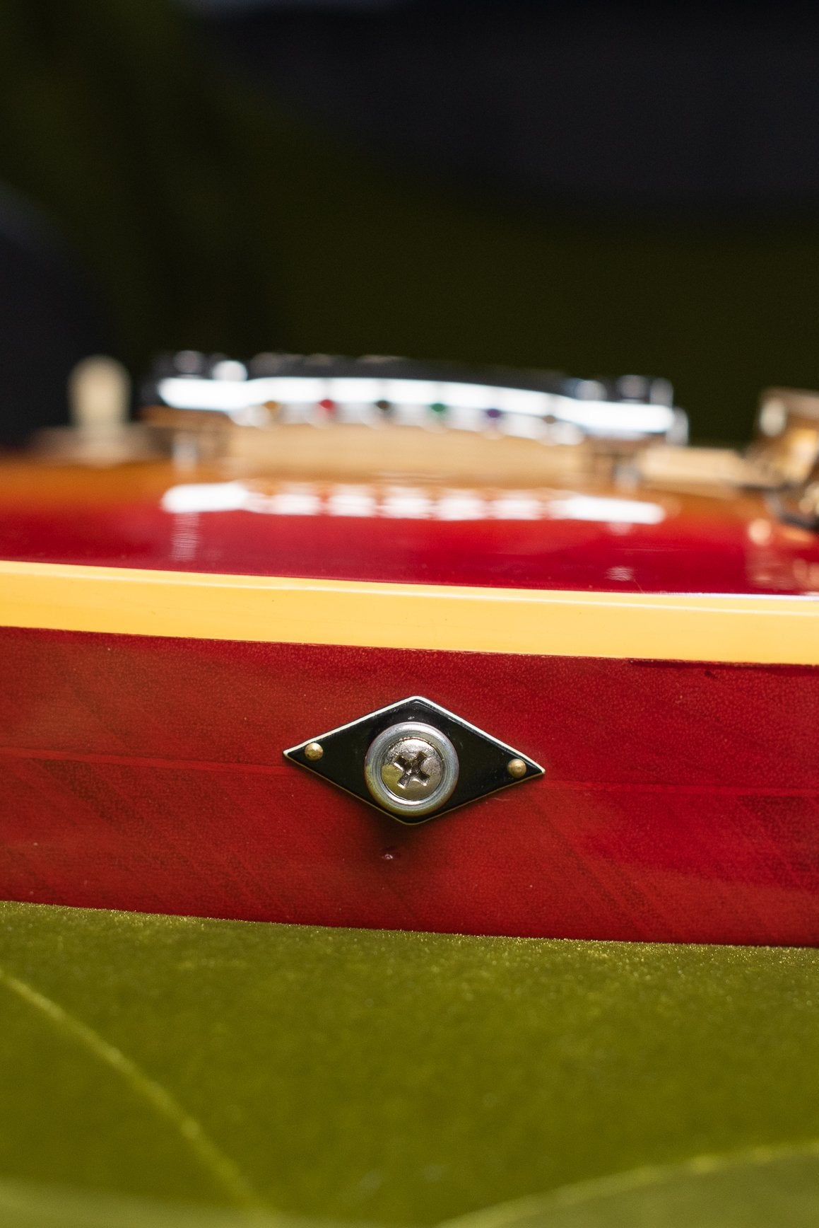 1970 Gibson Les Paul Deluxe, diamond plastic end pin, goof hider