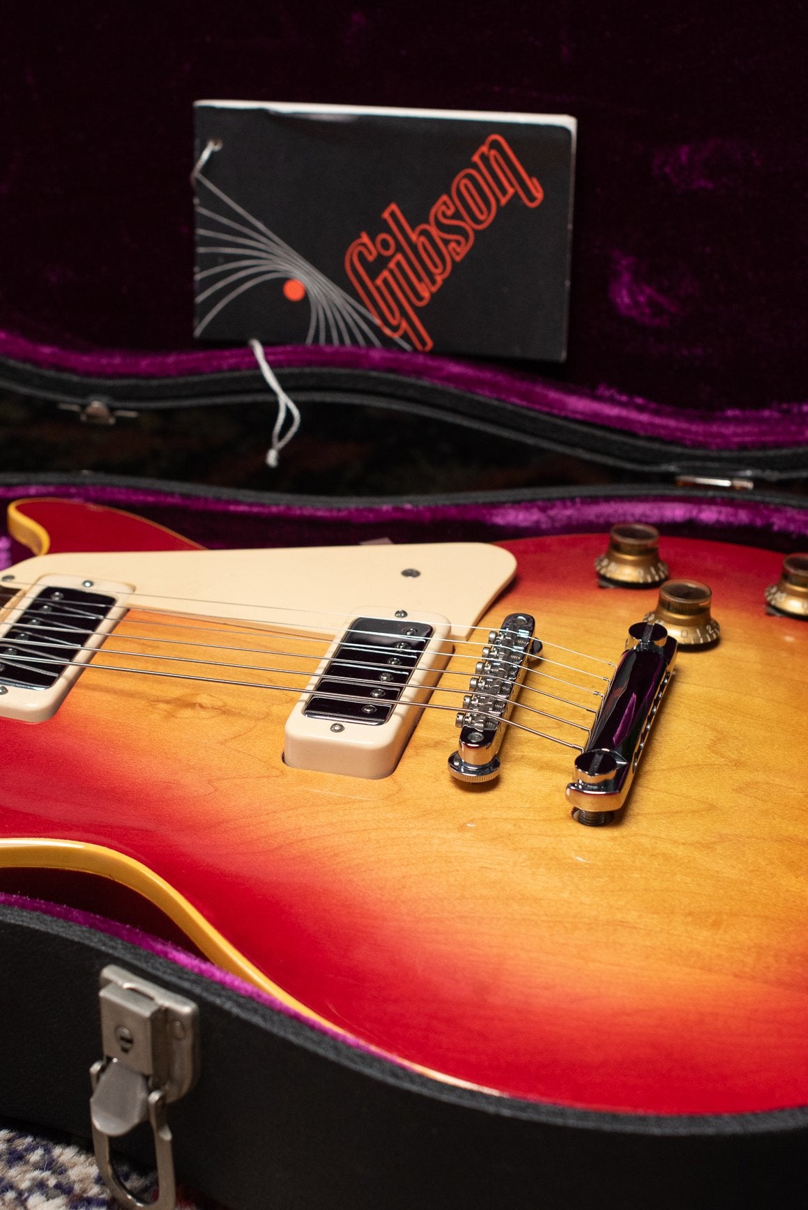 1970 Gibson Les Paul Deluxe with hang tag in original case