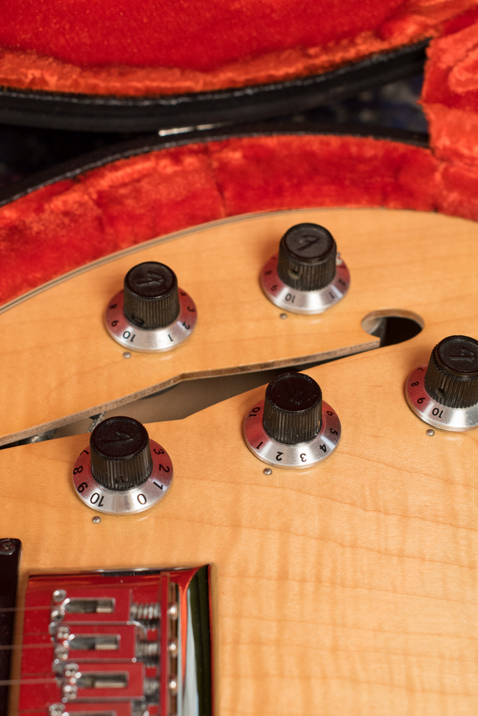 Knobs, 1976 Fender Starcaster Natural