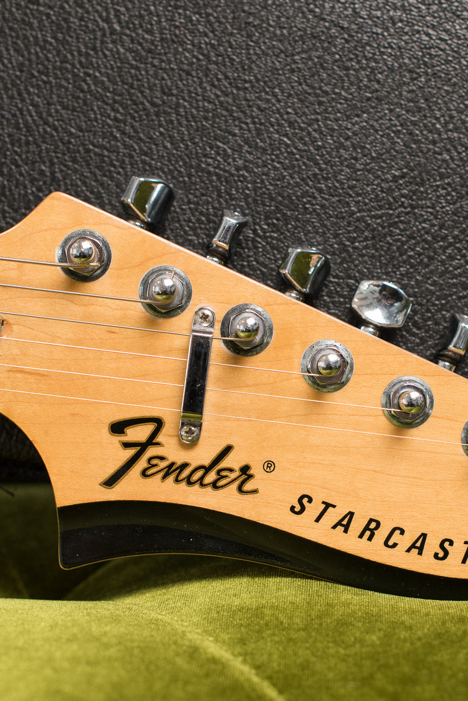 Headstock, Logo, 1976 Fender Starcaster Natural