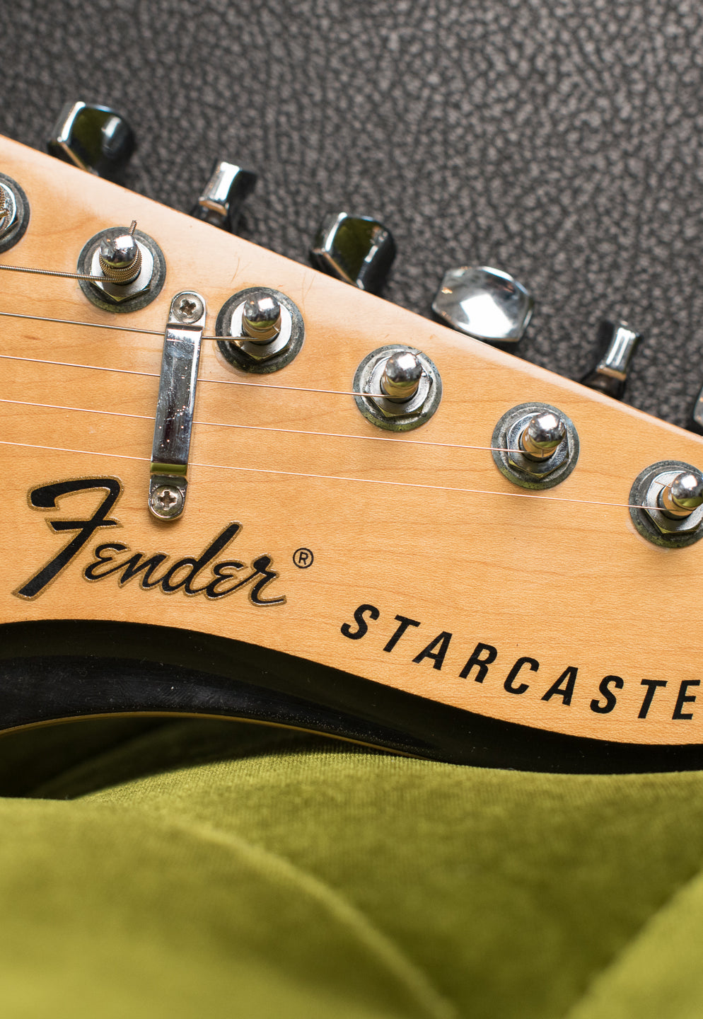 Headstock, Vintage 1976 Fender Starcaster Natural