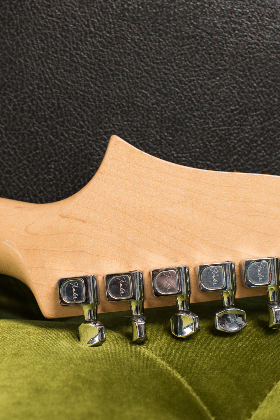 Tuning machines, Tuners, Vintage 1976 Fender Starcaster Natural