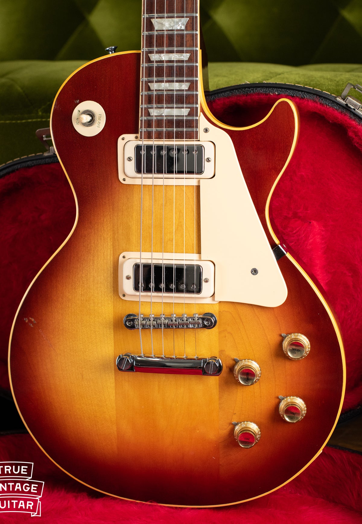 Vintage 1972 Gibson Les Paul Deluxe electric guitar
