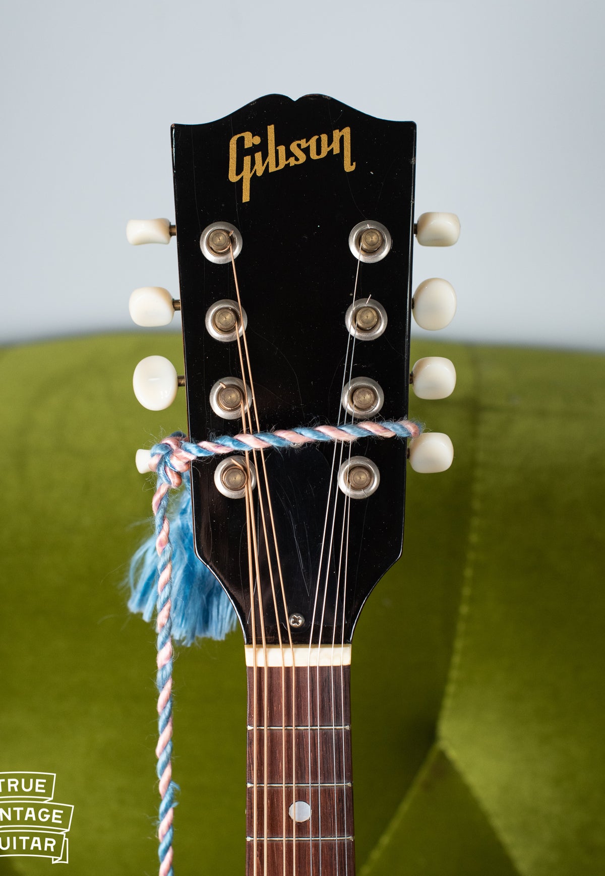 Gibson mandolin headstock 1957