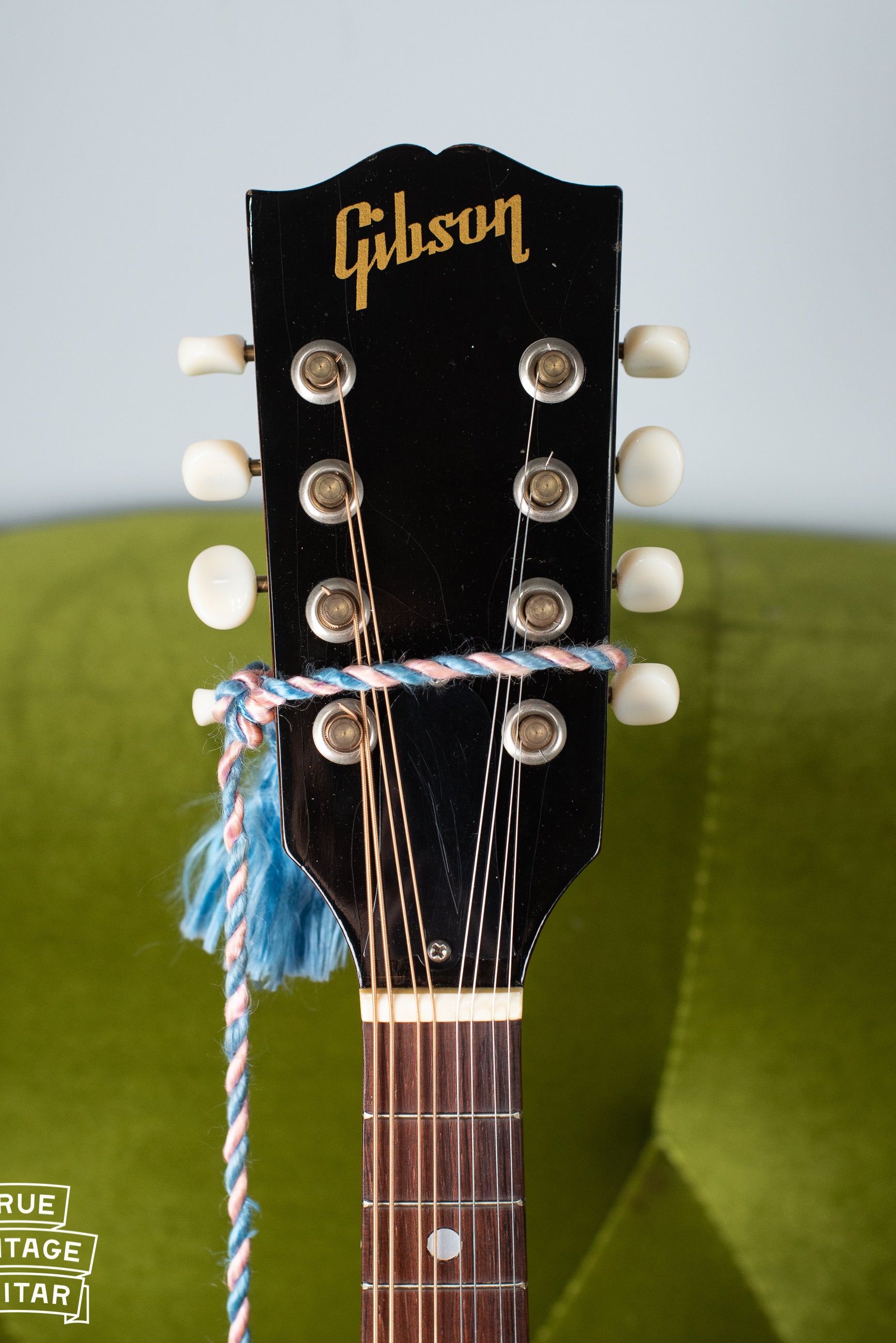 Gibson mandolin headstock 1957