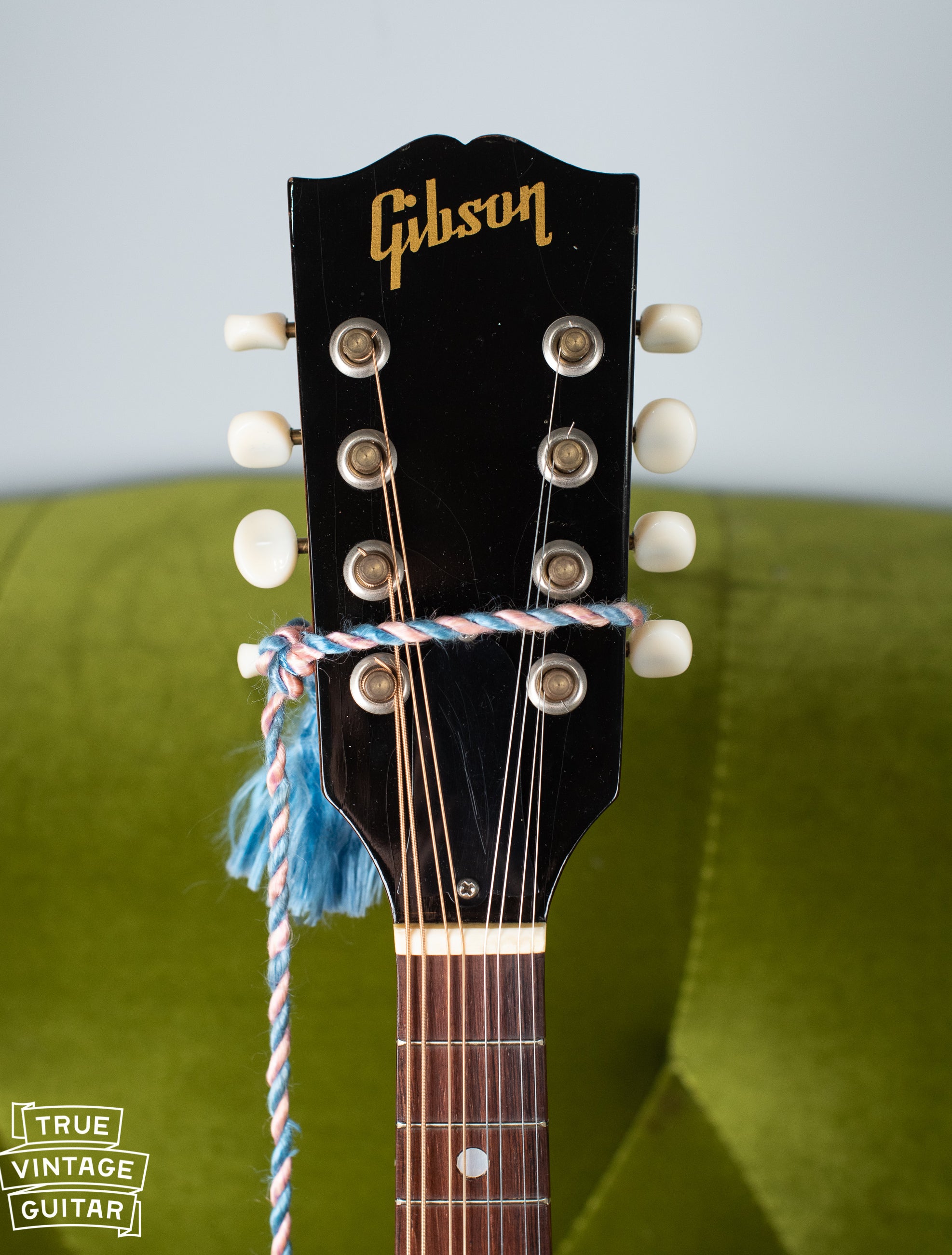 Gibson mandolin headstock 1957