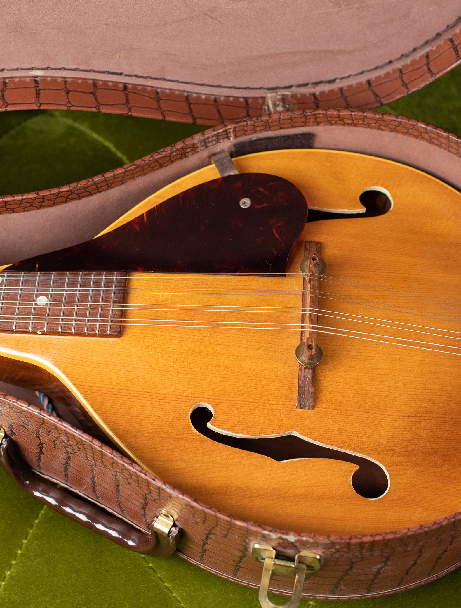 Vintage Gibson A style mandolin