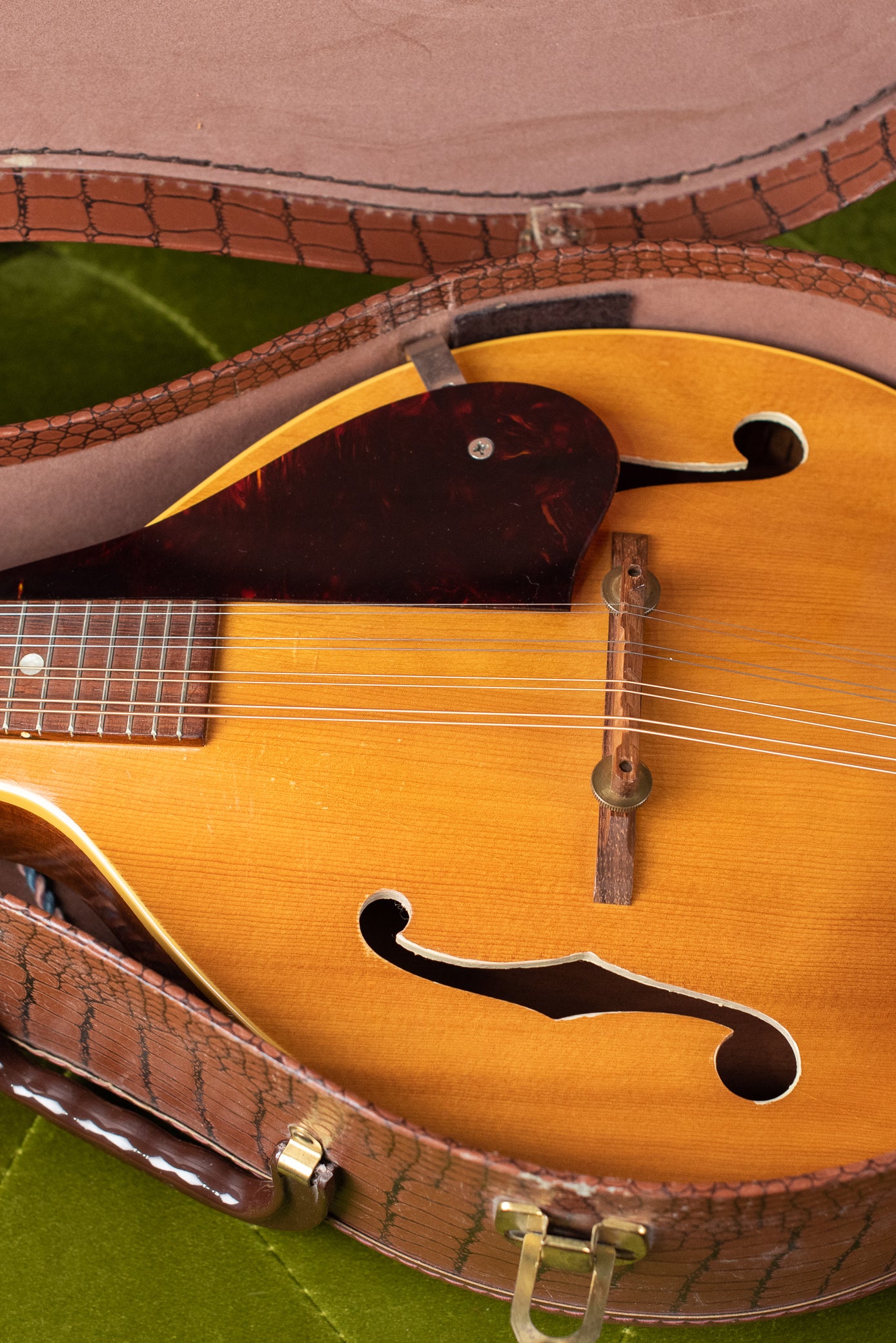 Vintage Gibson A style mandolin