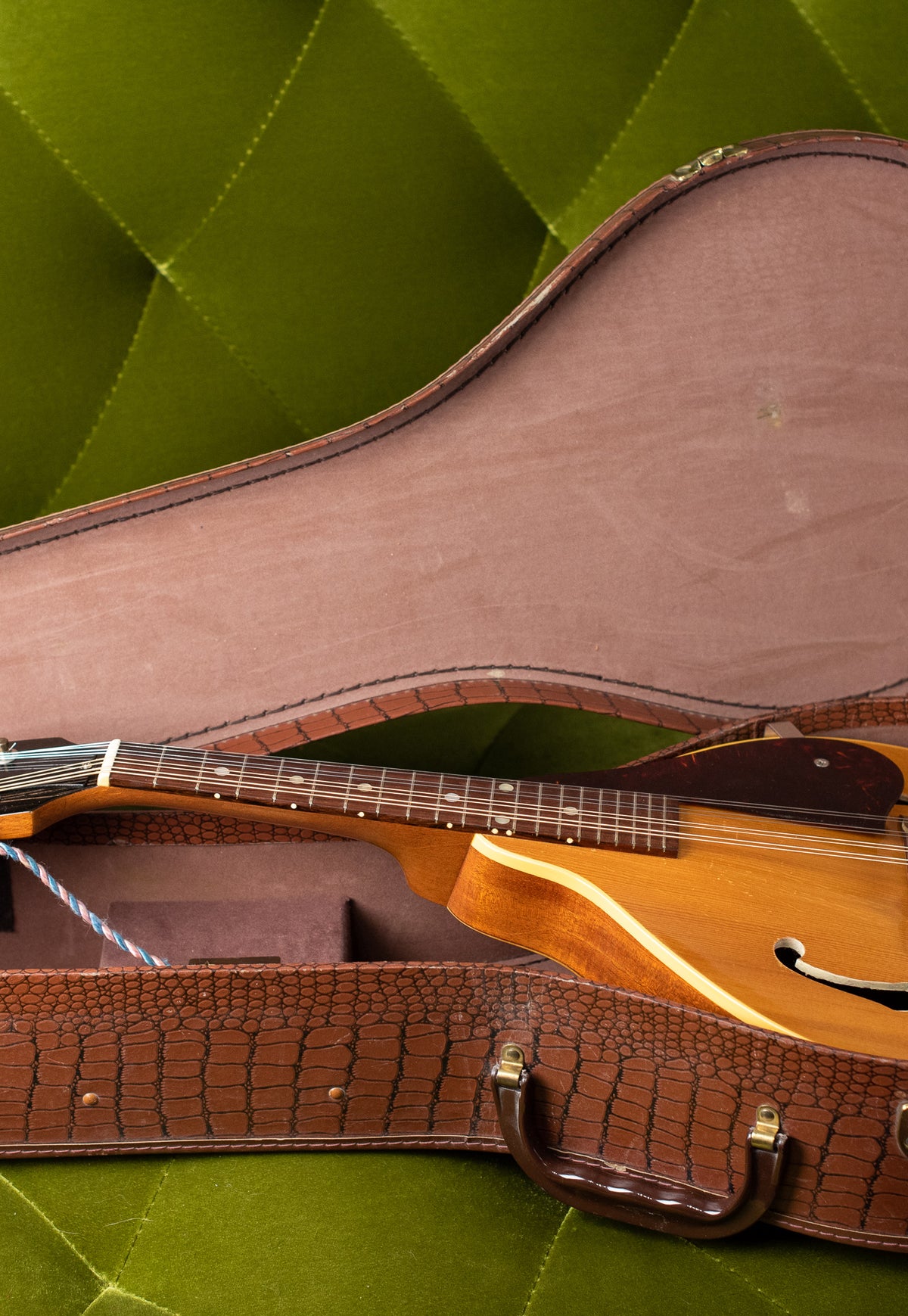 Vintage 1957 Gibson A-40 N Mandolin