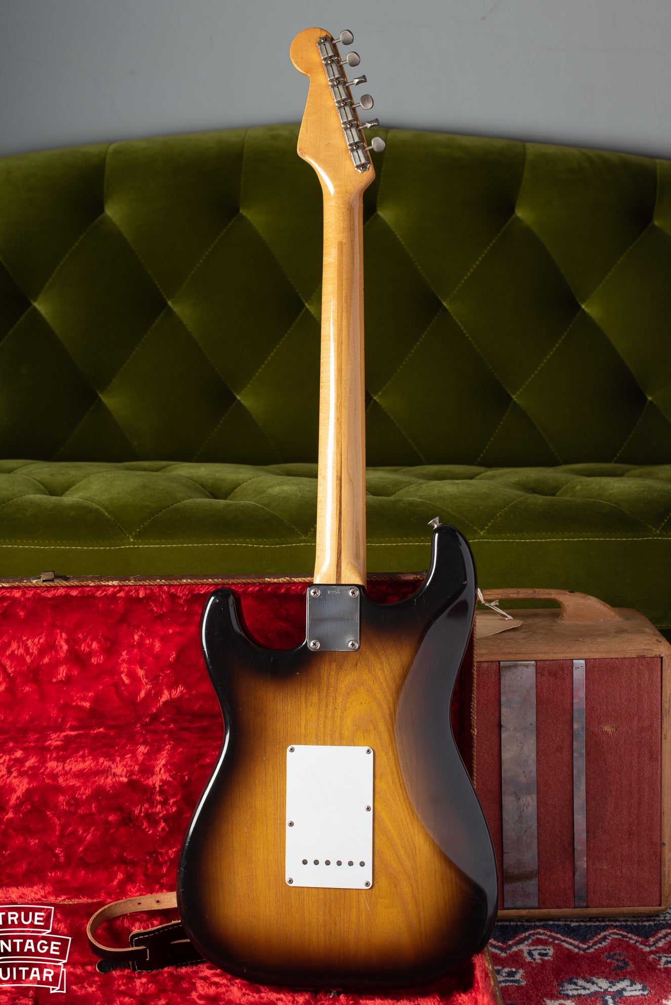 Back of Fender Stratocaster 1954 guitar with Ash body