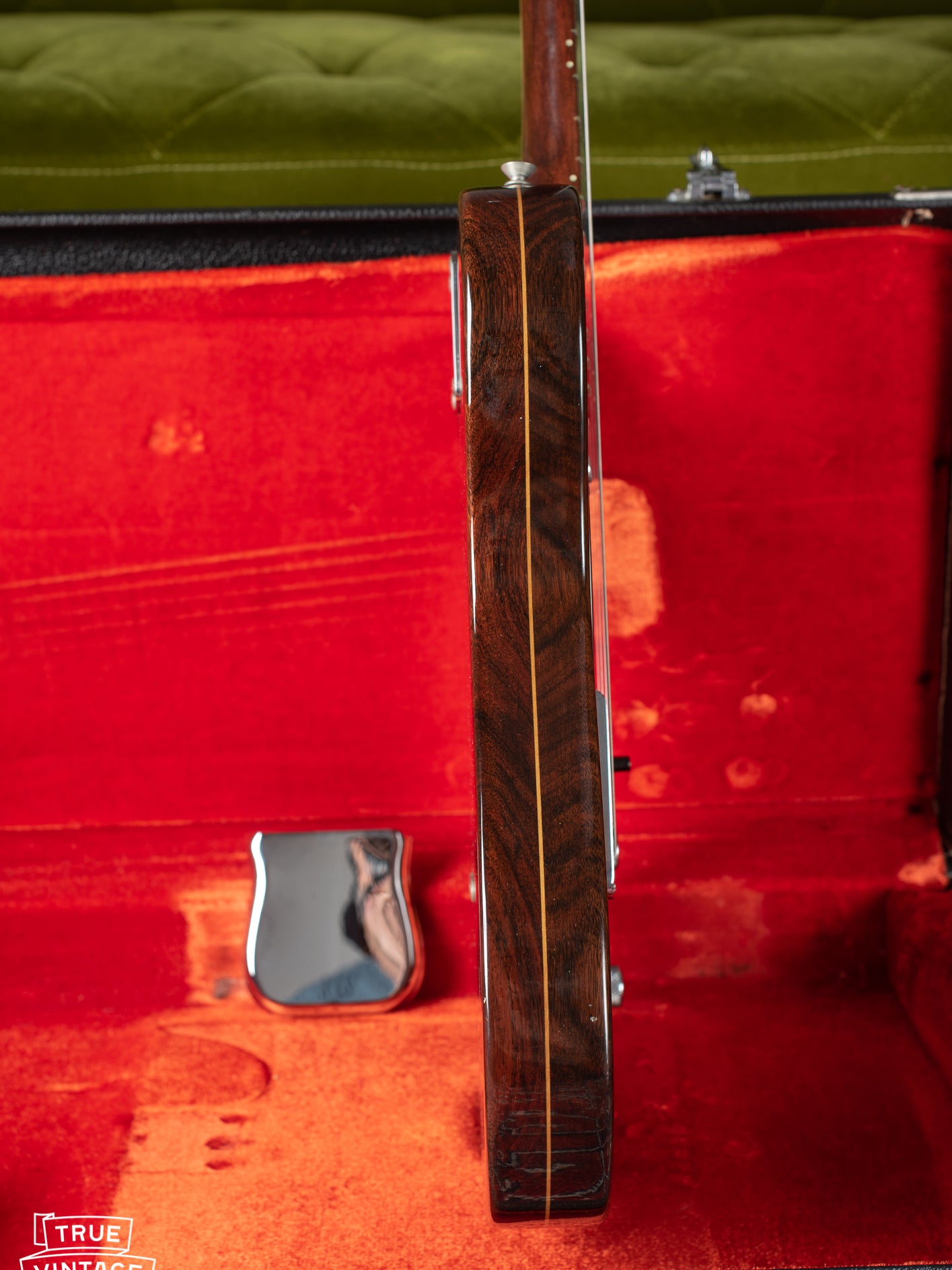 Maple laminate center strip in the body of the Fender Rosewood Telecaster 1971