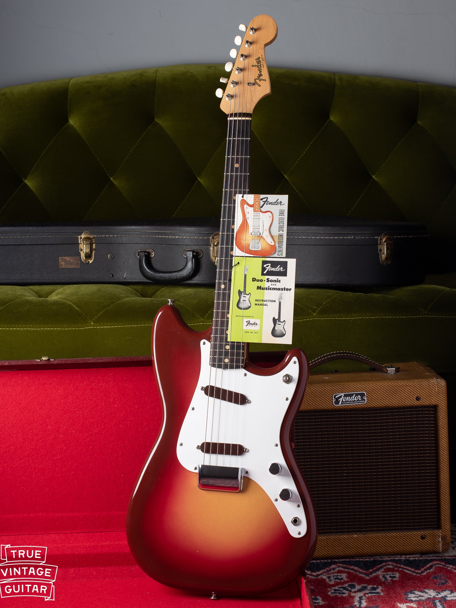 Fender Duo Sonic 1962 guitar with hang tags