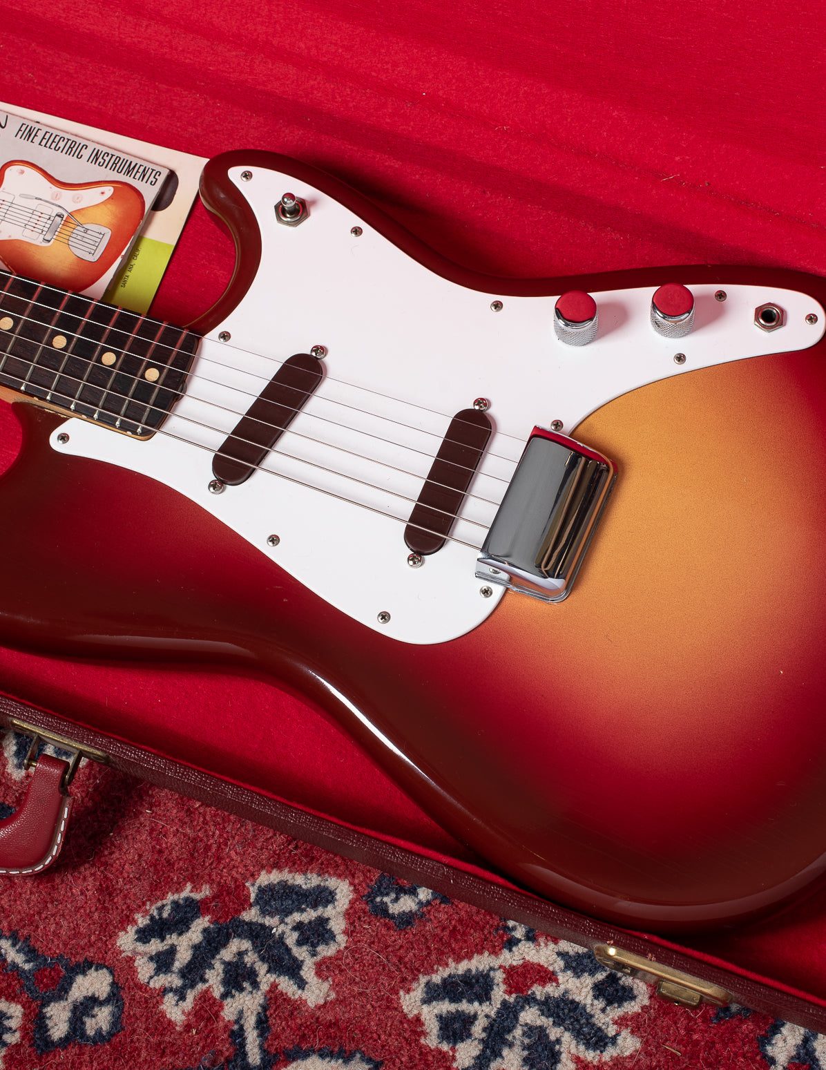 Body of Fender Duo Sonic 1962
