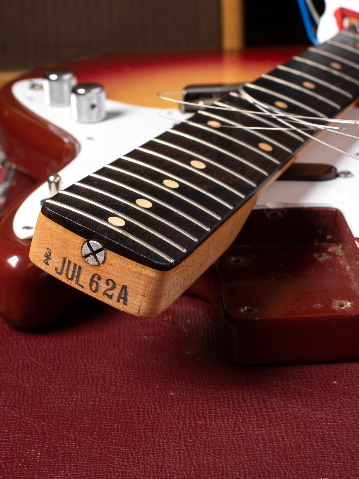 neck heel ink stamp July 1962 3/4