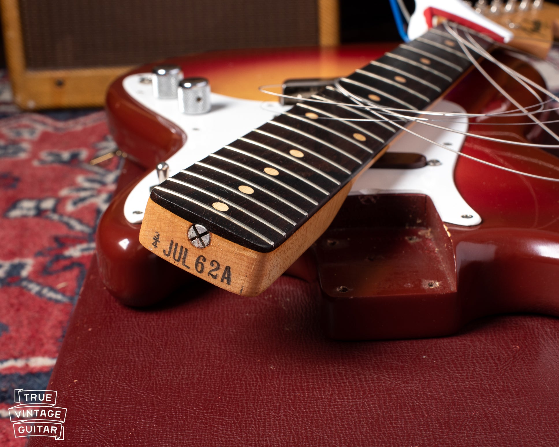 neck heel ink stamp July 1962 3/4