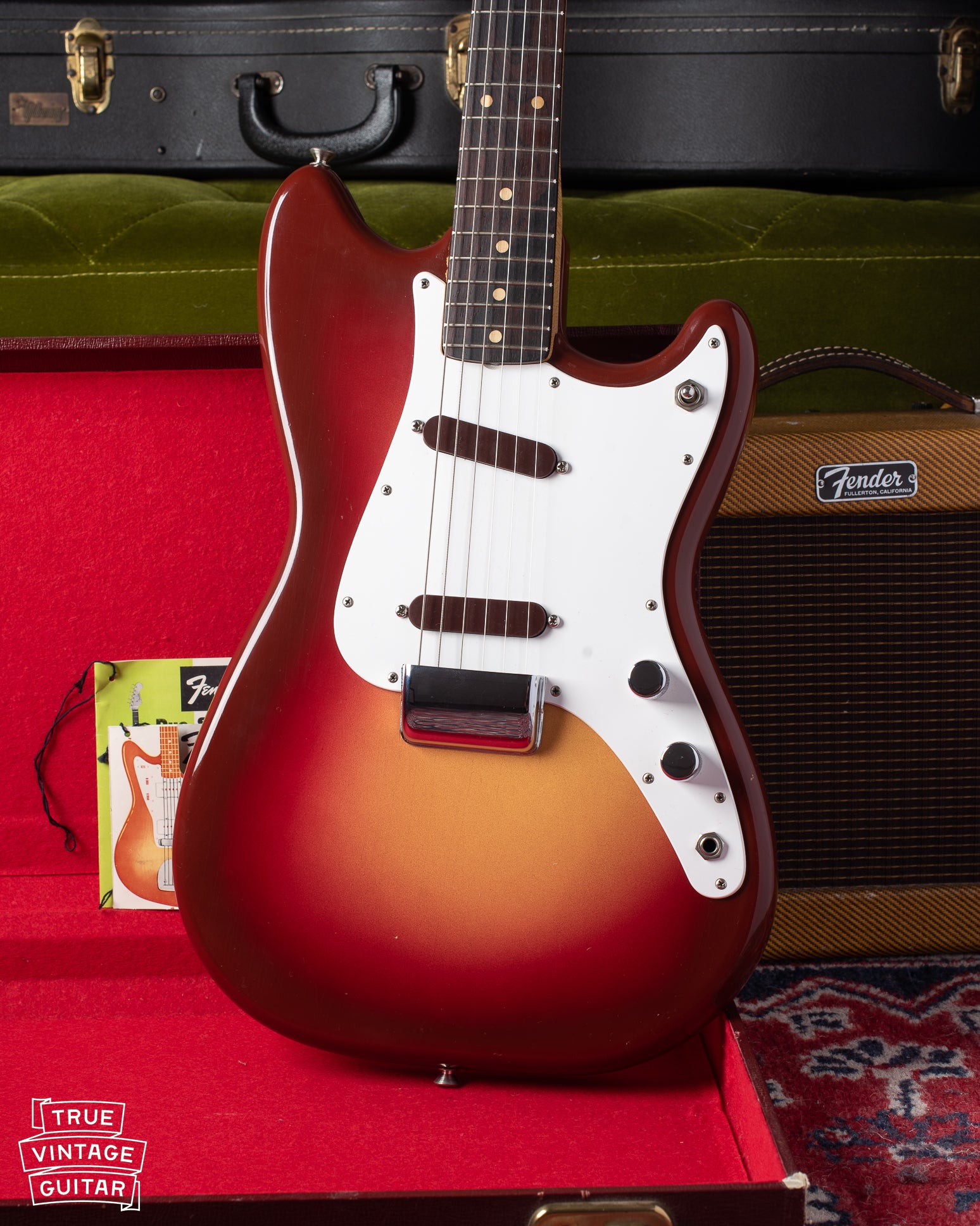 Sunburst finish on Fender Duo Sonic 1962