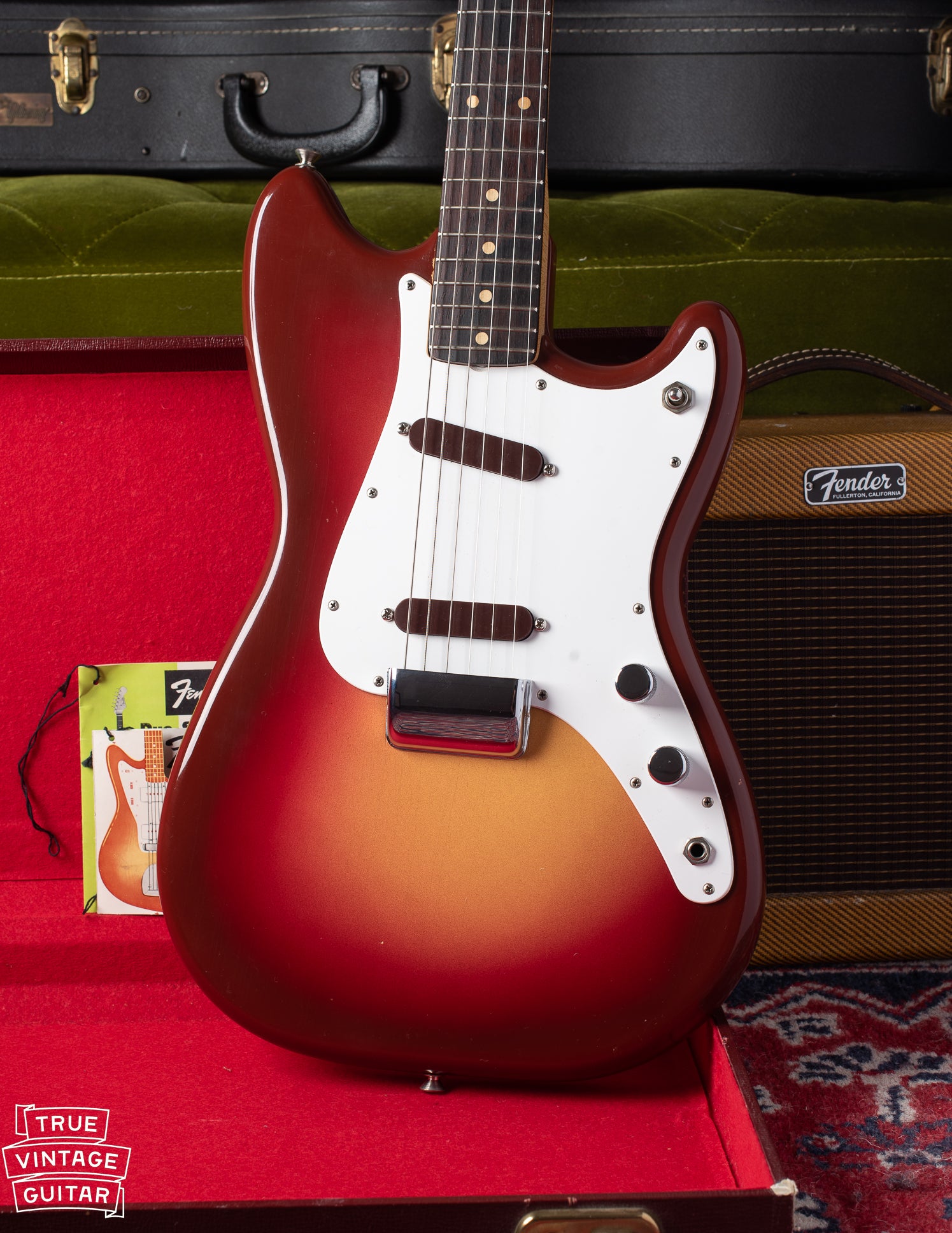 Sunburst finish on Fender Duo Sonic 1962