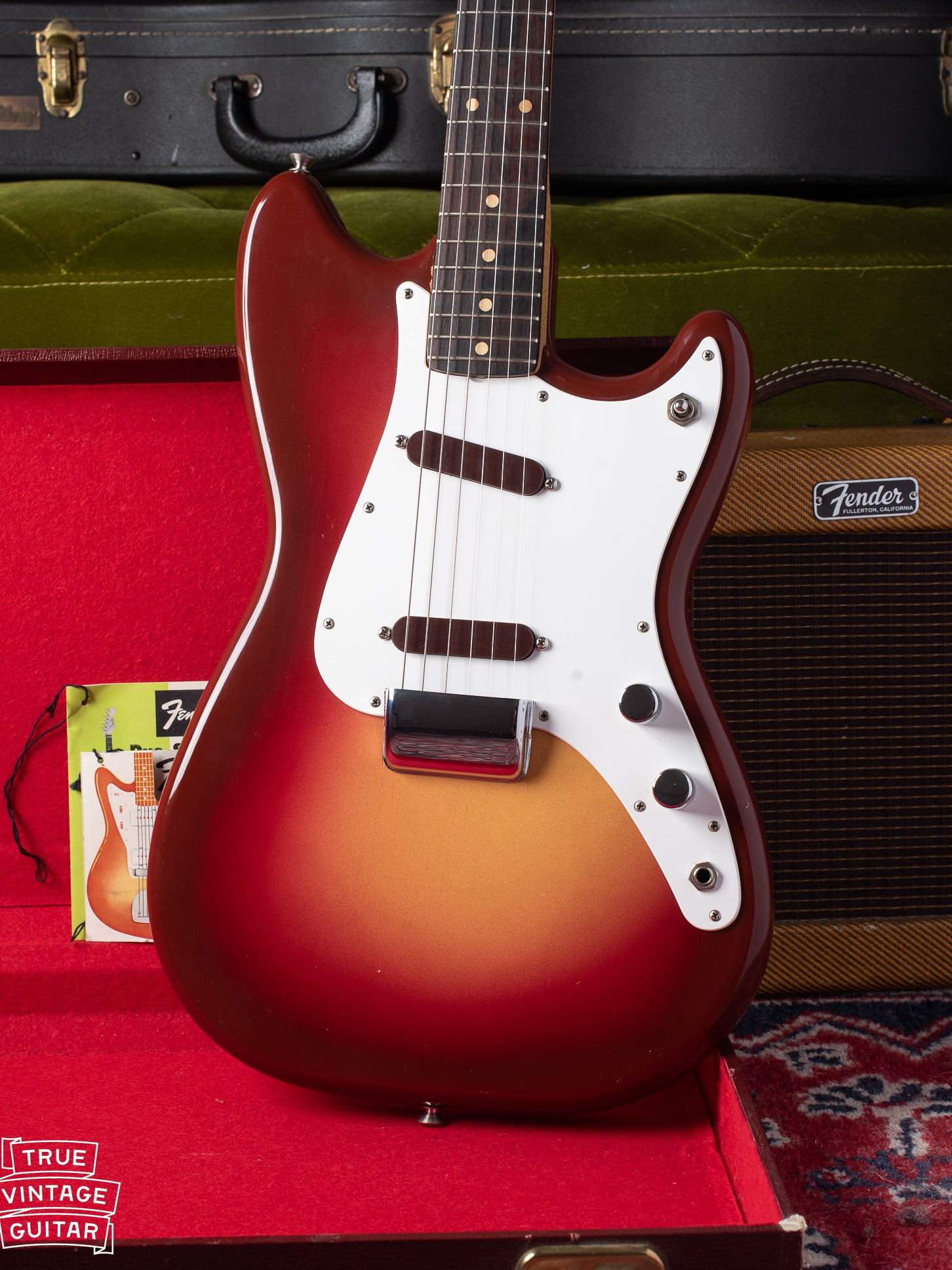 Sunburst finish on Fender Duo Sonic 1962