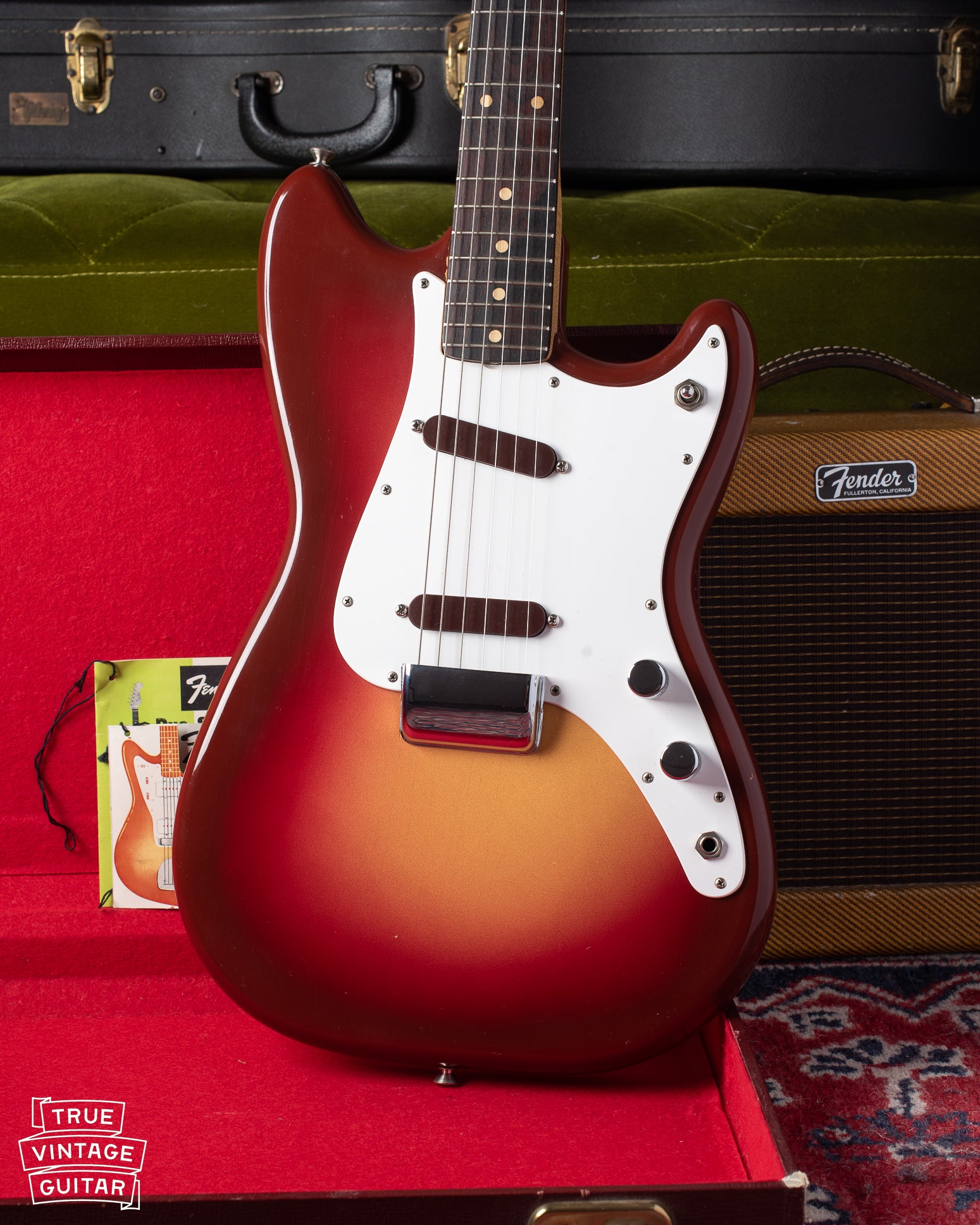 Sunburst finish on Fender Duo Sonic 1962